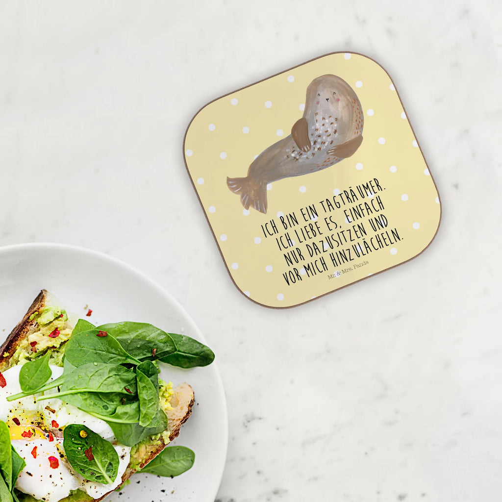 Quadratische Untersetzer Robbe lachend Untersetzer Holz, Bierdeckel, Korkuntersetzer, Tassen Untersetzer, Holzuntersetzer, Glasuntersetzer, Untersetzer, Untersetzer Design, Untersetzer Gläser, Untersetzer für Gläser, Untersetzer aus Holz, Getränkeuntersetzer, Tiermotive, Gute Laune, lustige Sprüche, Tiere, Nordsee, Robbe, Meerestier, Robben, Ostsee, Strand, Seehund