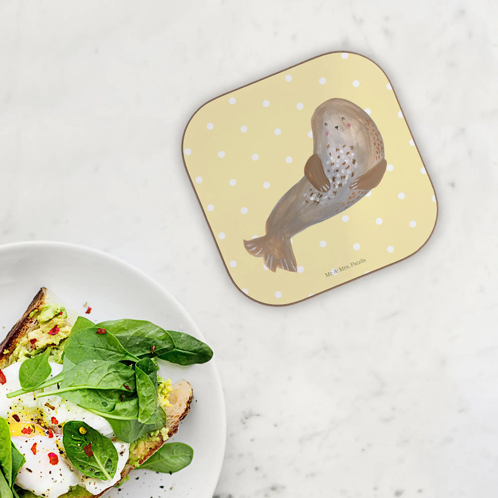 Quadratische Untersetzer Robbe lachend Untersetzer Holz, Bierdeckel, Korkuntersetzer, Tassen Untersetzer, Holzuntersetzer, Glasuntersetzer, Untersetzer, Untersetzer Design, Untersetzer Gläser, Untersetzer für Gläser, Untersetzer aus Holz, Getränkeuntersetzer, Tiermotive, Gute Laune, lustige Sprüche, Tiere, Nordsee, Robbe, Meerestier, Robben, Ostsee, Strand, Seehund