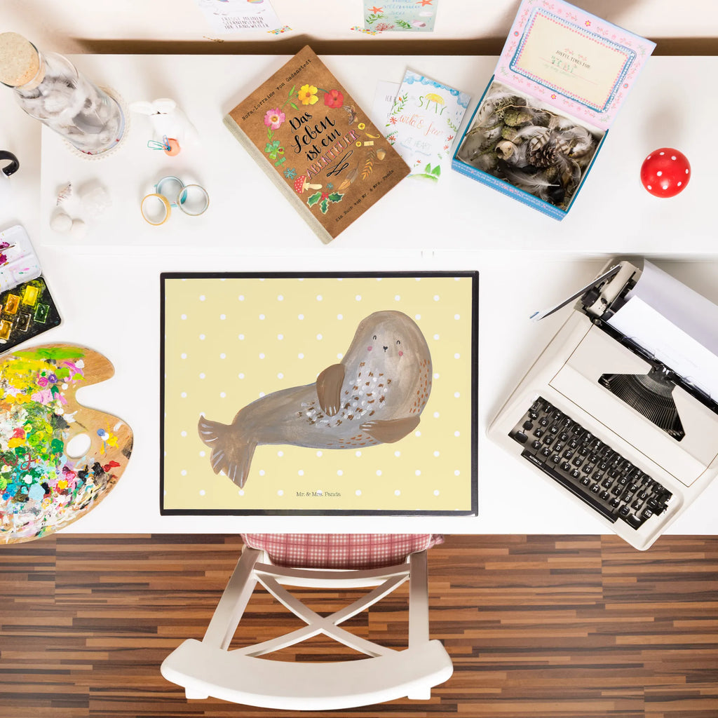 Schreibtischunterlage Robbe lachend Büroartikel, Schreibwaren, Schreibunterlage, Schreibtischunterlage Groß, Schreibtisch Unterlagen, Bürobedarf, Schreibtischauflage, Tiermotive, Gute Laune, lustige Sprüche, Tiere, Strand, Meerestier, Robbe, Nordsee, Ostsee, Seehund, Robben