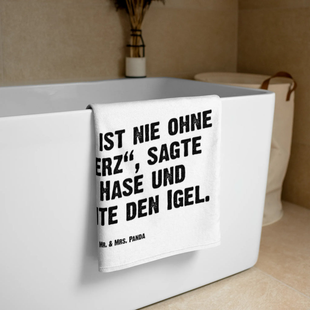 XL Badehandtuch Liebe ist nie ohne Schmerz Handtuch Übergröße, Badehandtuch XL, Badetuch Extra Groß, XL Handtuch Bunt, Handtuch XL Klassisch, Handtuch Für Große Personen, Waschbares Handtuch XL, Handtuch XL Für Männer, Extra Großes Handtuch, Handtuch XL Für Frauen, Großes Handtuch, XL Handtuch Grau, Pflegeleichtes Handtuch Groß, Mikrofaser Handtuch XL, Handtuch Für Erwachsene XL, Handtuch Für Dusche XL, Saugfähiges Großes Handtuch, Handtuch Für Wellness, Strapazierfähiges XL Handtuch, Duschtuch XL, Handtuch Für Strand XL, Umweltfreundliches Handtuch Groß, Handtuch XL Modern, Handtuch XL Geschenkidee, XL Handtuch Mit Muster, Saunatuch XL, Handtuch XL Aus Baumwolle, Handtuch Groß Für Sport, Nachhaltiges Handtuch XL, Handtuch XL Für Kinder, XL Handtuch Aus Bio Baumwolle, Handtuch Für Sauna Groß, Großes Handtuch Für Badezimmer, XL Handtuch Weiß, Flauschiges Handtuch XL, Großes Handtuch Unifarben, XL Handtuch, Design Handtuch XL, Weiches XL Handtuch, Tiermotive, Gute Laune, lustige Sprüche, Tiere, Spruch romantisch, Trösten, Liebeskummer Geschenk, Liebe Spruch, Igel, Herzschmerz, Igel und Hase, Trennungsschmerz, Hase