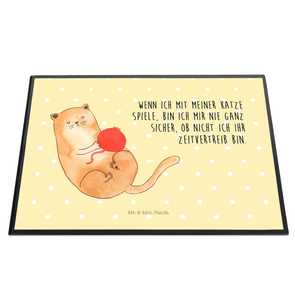 Desk pad Cat Wool Schreibunterlage, Schreibtischauflage, Schreibtischunterlage Groß, Schreibtisch Unterlagen, Bürobedarf, Büroartikel, Schreibwaren, Katze, Katzenmotiv, Katzenfan, Katzendeko, Katzenfreund, Katzenliebhaber, Katzenprodukte, Katzenartikel, Katzenaccessoires, Katzensouvenirs, Katzenliebhaberprodukte, Katzenmotive, Kater, Spiel, Katzenhalter, Cat, Katzen, verspielt, Spielen, Mietze, Katzenbesitzerin, Wolle, Cats, Haustier, Wollknäuel