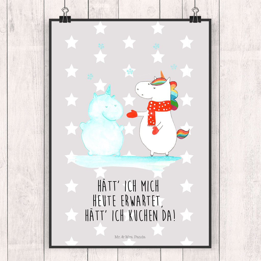 Poster unicorn snowman Wanddeko Bild, Wandposter, kunst für die wand, drucke, Posterdruck, Kunstdruck, Bild für Wand, grafikposter, kunstposter, Mr. & Mrs. Panda Poster, kunstdruck poster, Wanddekoration, wanddeko, Deko Bild, Bild, wanddruck, Poster, Plakat, wandkunst, Designposter, Wandschmuck, Wandbild, Einhorn Deko, Einhörner, Einhorn, Unicorn, kalt, Handschuhe, Mütze, Winter, Schnee, Schneemann, Kuchen, Weihnachten, X-Mas