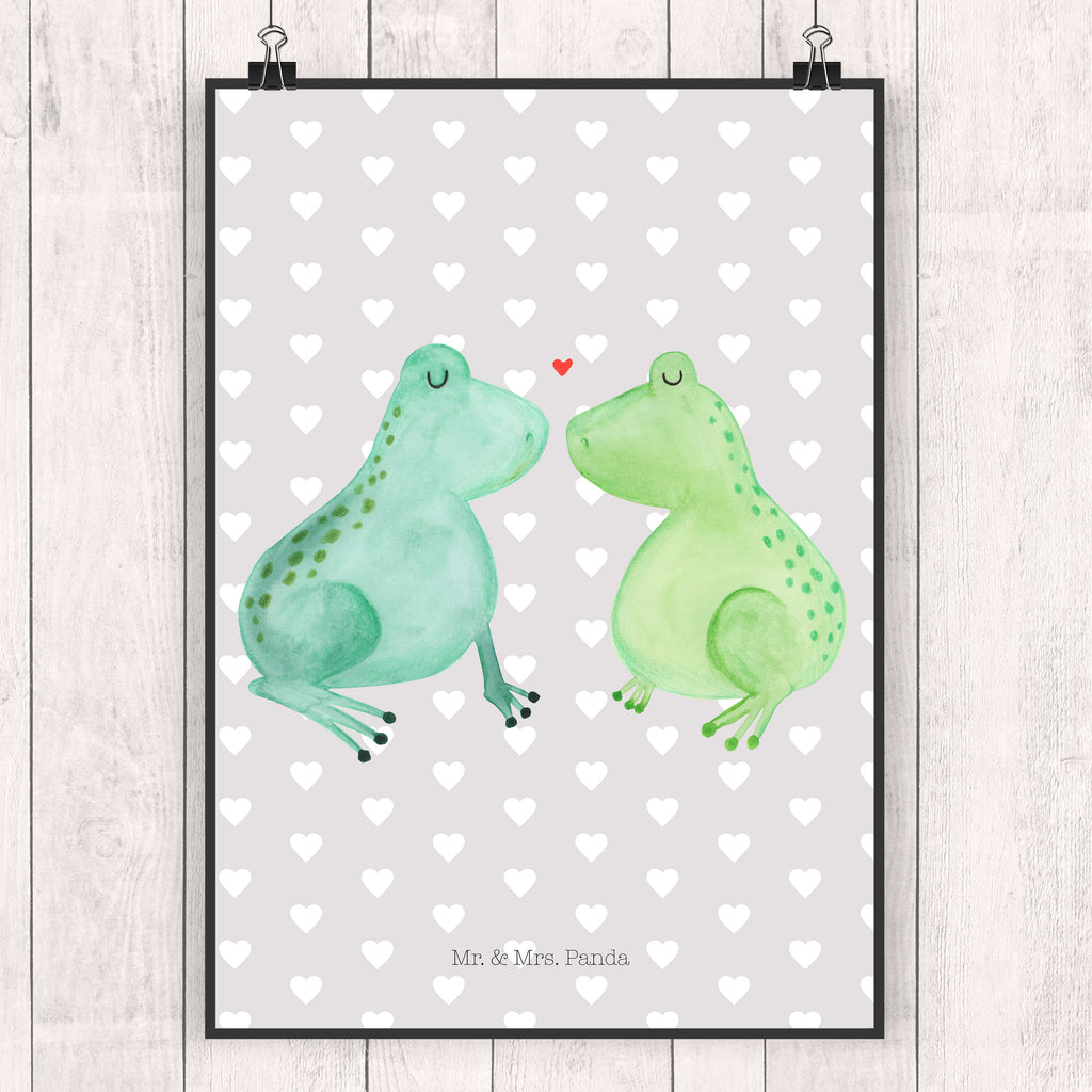 Poster Frogs in love wandkunst, Plakat, Mr. & Mrs. Panda Poster, wanddruck, Posterdruck, Bild für Wand, Wanddeko Bild, Poster, kunstdruck poster, drucke, grafikposter, Designposter, Wandbild, kunst für die wand, Wandposter, Wandschmuck, Wanddekoration, wanddeko, Bild, Deko Bild, Kunstdruck, kunstposter, Hocheitstag, Heiratsantrag, Heiraten, Ehefrau, Ehemann, Partner, Verlobung, Jahrestag, Liebesgeschenk, Liebe, Freund, Freundin, Geschenk Freundin, Verlobt, Liebesbeweis, Frösche, Frosch, Geschenk Hochzeit, Geschenk Freund, Verheiratet, Hochzeitstag, Fröschchen, Froschkönig, Verliebt