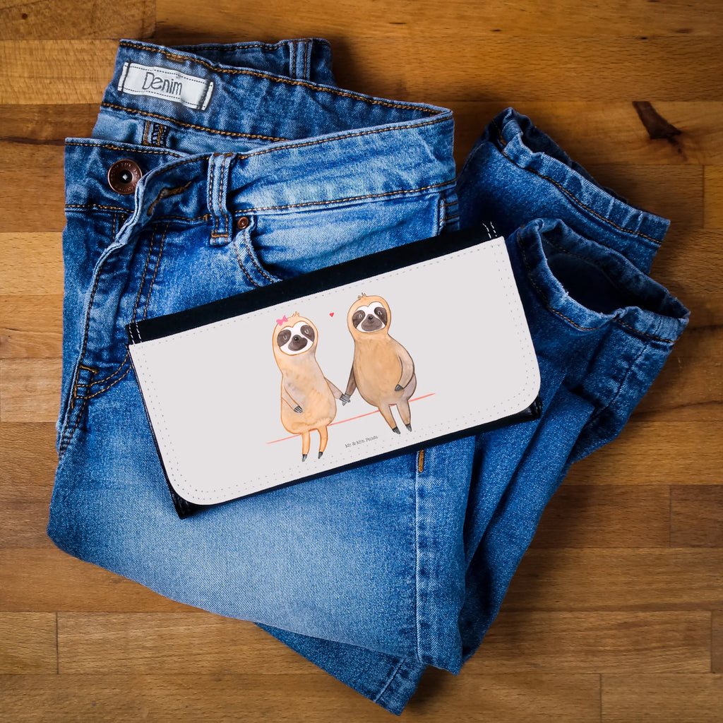 Ladies purse sloth pair Portemonnaie für Damen, Geldbörse Aus Leder Damen, Leder Portemonnaie Damen, Slim Portemonnaie Damen, Geldbörse Aus Kunstleder Damen, Frauen Geldbörse, Kartenhalter Damen, Portemonnaie Mit Münzfach Damen, Damen Geldbörse, Hochwertiges Portemonnaie Damen, Münzgeldbörse Damen, Mini Geldbörse Damen, XXL Portemonnaie Damen, Portemonnaie Mit Reißverschluss Damen, Münzbörse Damen, Frauen Brieftasche, Portmonee Damen, Portmonnaie Damen, Etui Geldbörse Damen, Geldbörse Mit Druckverschluss Damen, Portemonnaie Mit Kartenfächern Damen, Geldbörse Mit Handgelenksschlaufe Damen, Damen Geldtasche, RFID Portemonnaie Damen, Designer Portemonnaie Damen, Brieftasche Damen, Reißverschluss Portemonnaie Damen, Veganes Portemonnaie Damen, Damen Portemonnaie, Damengeldbörse, Geldbörse Aus Stoff Damen, Kartenetui Damen, Damengeldbeutel, Geldbörse Mit Fach Damen, Clutch Portemonnaie Damen, Geldbörse Mit Clipverschluss Damen, Geldbörse Mit Zipper Damen, Damen Geldbeutel, Faultier, Faultier Geschenk, Faultier Deko, Faultierpärchen, gemeinsam, relaxen, faul, verliebt, Faultierliebe, verlobt, Lieblingstier, Langsamkeit, Liebe, Liebespaar, Pärchen, Beziehung, Faultiere