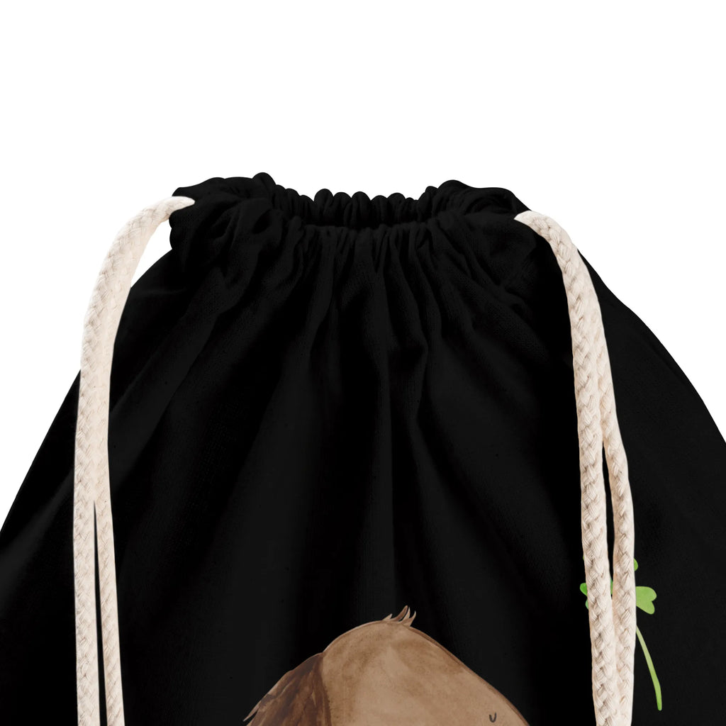 Drawstring bag Dog shamrock rucksack stoff, baumwolle beutel, kordelzugbeutel, festivalbeutel, Turnbeutel Schule, gym rucksack, zuziehbeutel, Festival Beutel, Turnbeutel, gym tasche, Sportbeutel Schule, Sportbeutel Kindergarten, beutel mit kordelzug, rucksack mit kordel, Gymsack, Sportbeutel Für Freizeit, Sportbeutel Training, Sportbeutel Aus Baumwolle, Sportrucksack, Baumwollbeutel, wander rucksack, Sportbeutel Fitness, Sportbeutel Mit Kordelzug, gymnastiktasche, stoff rucksack, beutelrucksack, Turnbeutel Mit Kordel, Gymbag, rucksack beutel, Öko Sportbeutel, freizeit rucksack, baumwoll rucksack, Sportbeutel Outdoor, wanderbeutel, festival tasche, Stoffbeutel, Stofftasche, sportbeutel baumwolle, Sportbeutel Kita, kordelrucksack, Sportbeutel, festival rucksack, Sportbeutel Für Sport, gym beutel, Baumwolltasche, zugbeutel, turnbeutel baumwolle, Alltagstasche, Hunderasse, Hundebesitzer, Hundemotiv, Haustier, Tierliebhaber, Sprüche, Hund, Motivation, Tagträume, Kleeblatt, Glücksbringer, Glück, Geschenk, Neuanfang, Achtsamkeit, Selbstliebe