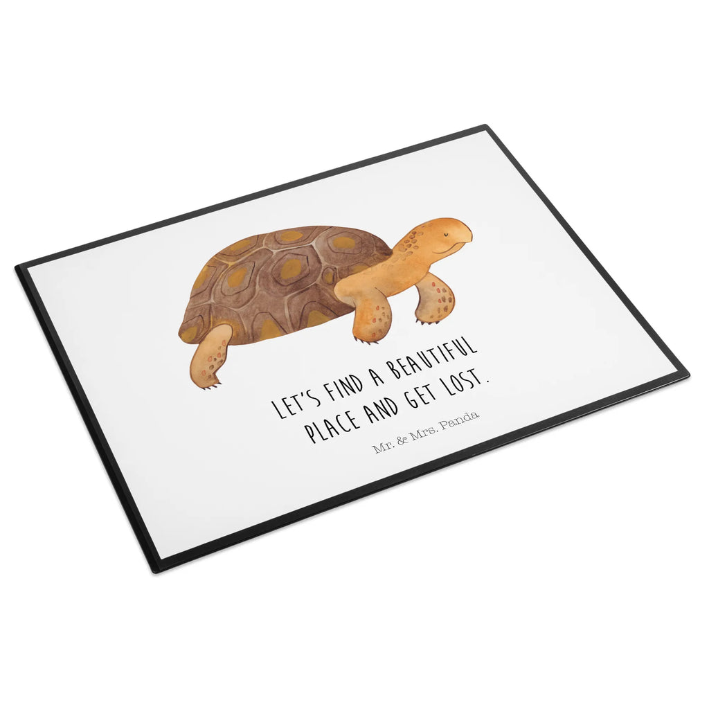 Schreibtischunterlage Schildkröte Marschieren Schreibtisch Unterlagen, Büroartikel, Schreibwaren, Schreibunterlage, Schreibtischauflage, Schreibtischunterlage Groß, Bürobedarf, Meerestiere, Meer, Urlaub, Motivation, Inspiration, get lost, Reiselust, Neustart, Schildkröte, Schildkröten, Lieblingsmensch, Abenteuer