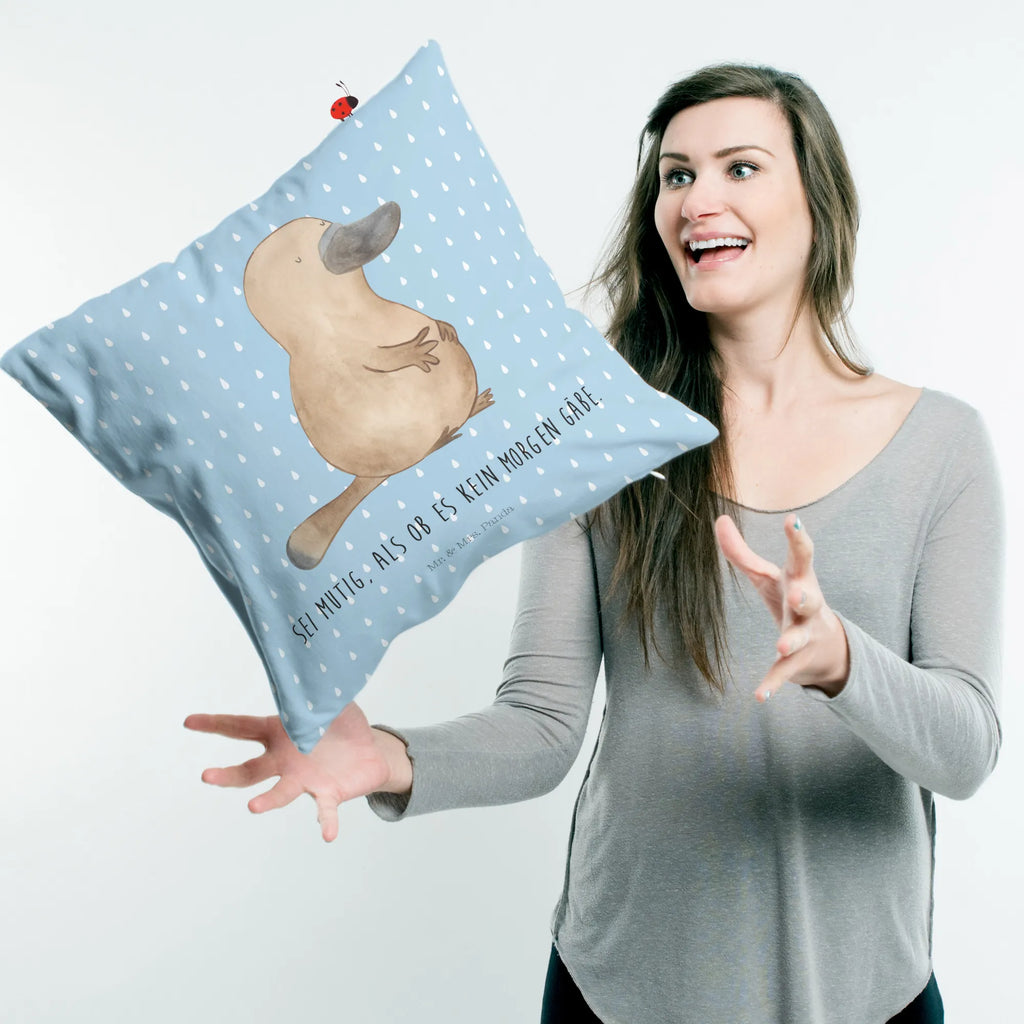 40x40 poduszka dziobak Odwaga zier kissen, zierkissen 40x40, Polsterkissen, couch kissen, Motivkissen, 40x40 kissen, kissen für couch, kissen für sofa, kissen mikrofaser, microfaser sofakissen, Kissen 40x40, Dekokissen Sofa, kuschel kissen, Kopfkissen, Dekokissen, Dekokissen 40x40, sofa kissen, microfaser dekokissen, wurfkissen, Couchkissen, deko kissen, wohnzimmer kissen, 40 X 40 Kissen, Zierkissen, couchkissen 40x40, kuschelkissen 40x40, Mikrofaser Kissen, microfaser zierkissen, Kuschelkissen, Kopfkissen 40x40, Kissen, kissen 40 x 40, Sofakissen 40x40, microfaser kopfkissen, Sofakissen, Urlaub, Meer, Meerestiere, Arbeit, Lebensweisheit, Weltreise, Büro, Neustart, Training, Motivation, Schnabeltiere, mutig, Mut, Raodtrip, Neuanfang, Schnabeltier