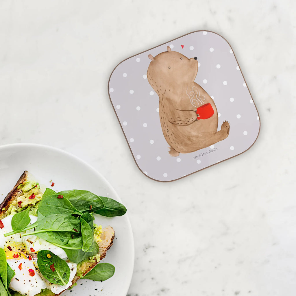 Quadratische Untersetzer Bär Kaffee Holzuntersetzer, Bierdeckel, Untersetzer, Untersetzer Design, Untersetzer Gläser, Untersetzer Holz, Glasuntersetzer, Korkuntersetzer, Tassen Untersetzer, Untersetzer aus Holz, Getränkeuntersetzer, Untersetzer für Gläser, Bär, Teddy, Teddybär, Coffee, Welt erobern, Kaffee, Welt retten, guten Morgen, Motivation, Morgenroutine, Bären