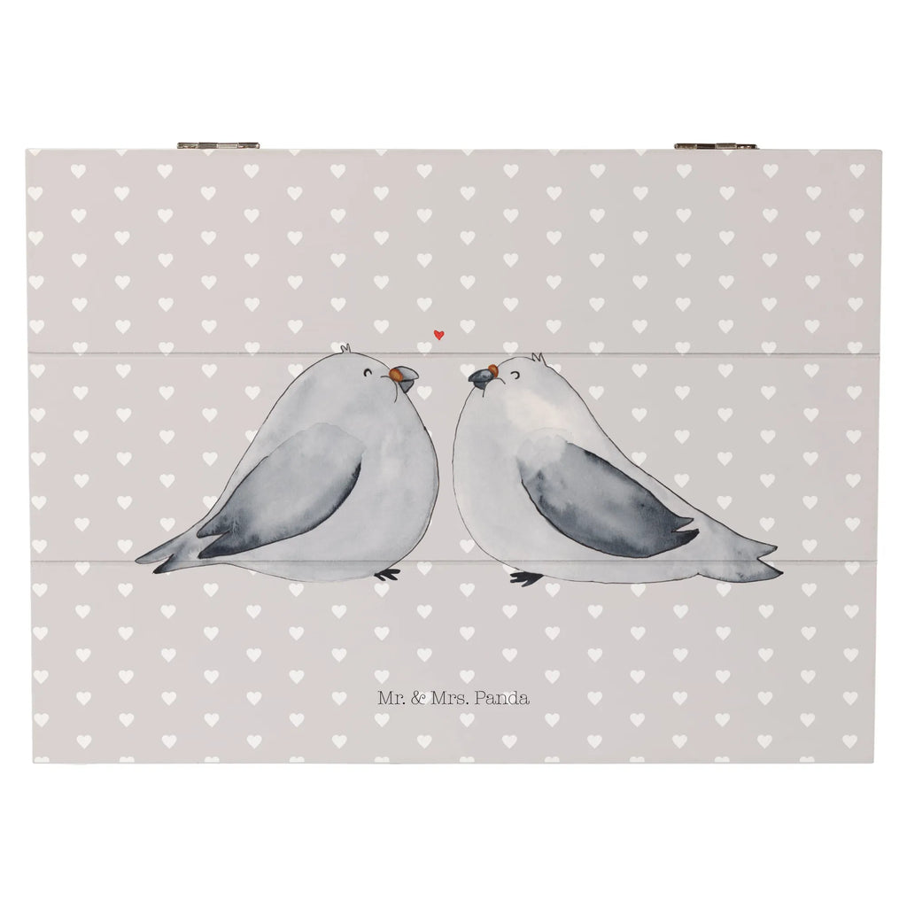 Holzkiste Turteltauben Liebe Erinnerungsbox Baby, Erinnerungsbox, Holztruhe, Geschenkbox, Aufbewahrungskiste, Holzkisten, Holzkiste, Schmuckkästchen, Holzkiste mit Deckel, Erinnerungsbox Hochzeit, Aufbewahrungsbox, Kiste, Aufbewahrungsbox Holz, Holzboxen, Holzbox, Erinnerungskiste, Aufbewahrungsbox aus Holz, Dekokiste, Box aus Holz, Dekorative Holzkiste, Schatulle, Ordnungsbox, Truhe, Holz Aufbewahrungsbox, Holzbox mit Deckel, Deko Box, Schatzkiste, Heiraten, Liebe, Liebesgeschenk, Freundin, Jahrestag, Verlobung, Partner, Ehemann, Hocheitstag, Ehefrau, Freund, Heiratsantrag, Tauben, Verheiratet, Liebesbeweis, Turteltäubchen, Verliebt, Hochzeitstag, Geschenk Freund, Geschenk Freundin, Geschenk Hochzeit, Turteltauben, Verlobt