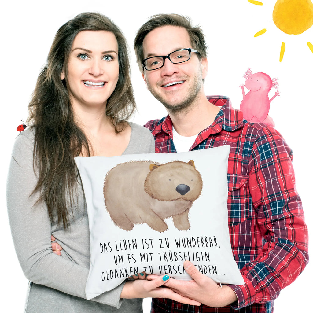Cushion Wombat Sofakissen, Kissen 40x40, sofakissen, Kissenhülle, Dekokissen, Kopfkissen, Sofakissen 40x40, Dekokissen 40x40, Kopfkissen 40x40, Kissenhülle 40x40, Couchkissen, Motivkissen, Kissen, sitzkissen, Zierkissen, Kissen 40x40 Waschbar, Kissenbezug 40x40, Kissenbezüge, Dekokissen Sofa, Tiermotive, Gute Laune, lustige Sprüche, Tiere, Wombat, Motivation, Das Leben ist schön, Spruch, Australien