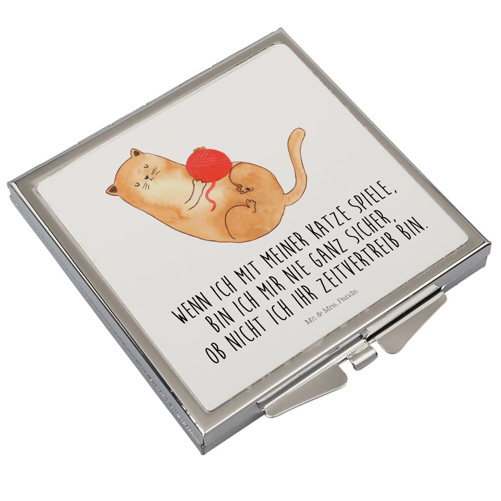 Handbag mirror Cat Wool Silber, Quadratischer Handspiegel, Mini Spiegel, Tragbarer Spiegel, Kosmetikspiegel Klein, Vintage Kompaktspiegel, Reise Spiegel, Spiegel Für Schminktasche, Runder Taschenspiegel, Handspiegel Für Damen, Handspiegel Geschenkidee, Handtaschenspiegel, Design Taschenspiegel, Spiegel Für Make-Up Tasche, Deko Handspiegel, Kompaktspiegel, Schminkspiegel To Go, Klappspiegel, Spiegel Für Handtasche, Schminkspiegel Kompakt, Klappbarer Handspiegel, Handspiegel Mit Hülle, Taschen-Kosmetikspiegel, Spiegel Für Unterwegs, Klappbarer Taschenspiegel, Handspiegel Zum Mitnehmen, Taschenspiegel, Katzenmotiv, Katzenfan, Katzendeko, Katzenfreund, Katzenliebhaber, Katzenprodukte, Katzenartikel, Katzenaccessoires, Katzensouvenirs, Katzenliebhaberprodukte, Katzenmotive, Katze, Katzen, Cats, Spiel, Verspielt, Spielen, Wolle, Haustier, Cat, Kater, Mietze, Katzenhalter, Wollknäuel, Katzenbesitzerin
