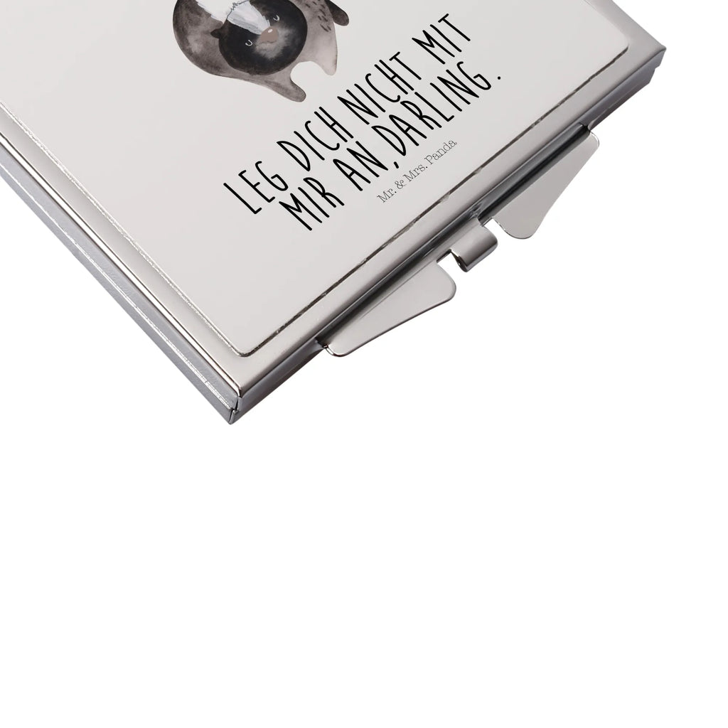 Handbag mirror skunk attack Vintage Kompaktspiegel, Taschenspiegel, Taschen-Kosmetikspiegel, Klappbarer Handspiegel, Schminkspiegel To Go, Klappspiegel, Silber, Tragbarer Spiegel, Deko Handspiegel, Quadratischer Handspiegel, Spiegel Für Unterwegs, Spiegel Für Make-Up Tasche, Spiegel Für Schminktasche, Handspiegel Geschenkidee, Design Taschenspiegel, Klappbarer Taschenspiegel, Reise Spiegel, Handspiegel Für Damen, Handtaschenspiegel, Spiegel Für Handtasche, Kompaktspiegel, Kosmetikspiegel Klein, Runder Taschenspiegel, Mini Spiegel, Schminkspiegel Kompakt, Handspiegel Mit Hülle, Handspiegel Zum Mitnehmen, Stinktier, Skunk, Raubtier, wütend, Stinki, Drohung, Wildtier, Stinker