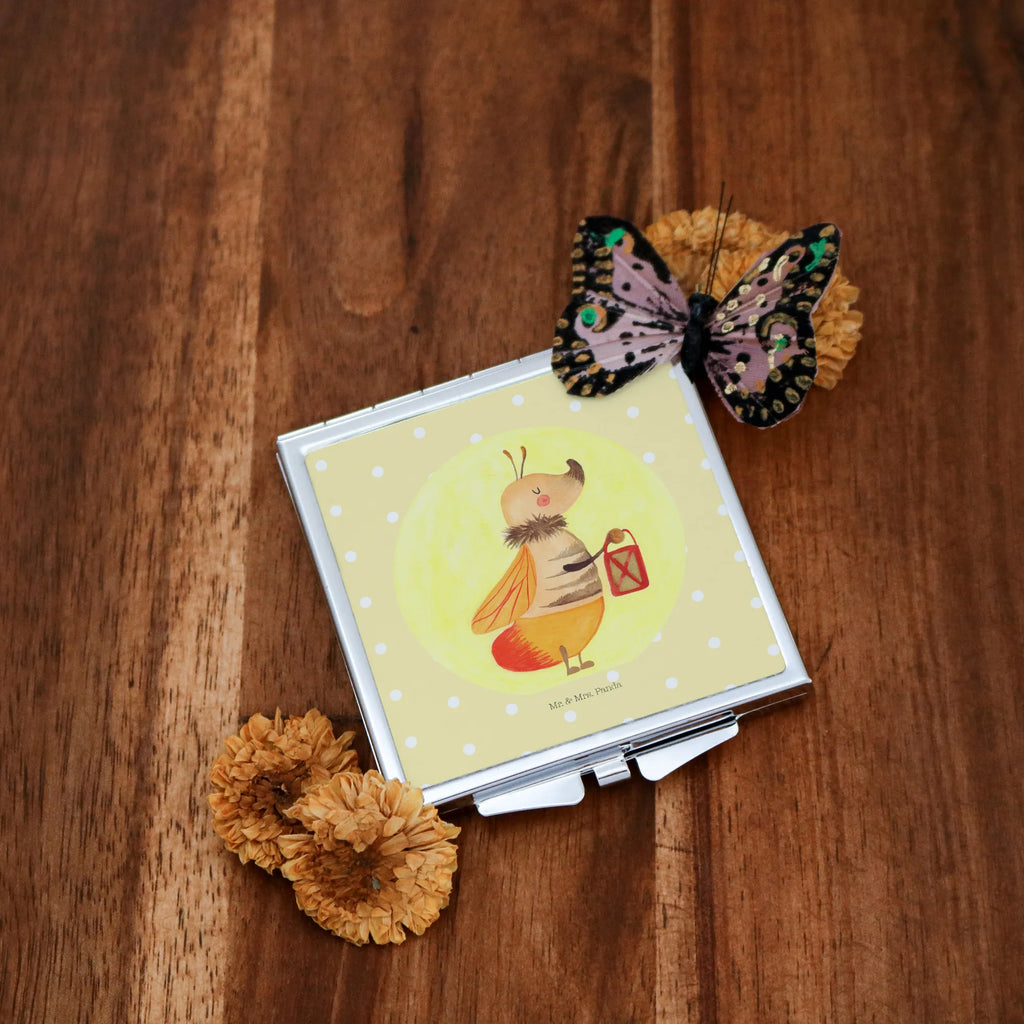 Kwadratowe lusterko do torebki Świetlik Spiegel Für Handtasche, Handspiegel Geschenkidee, Taschenspiegel, Klappbarer Handspiegel, Taschen-Kosmetikspiegel, Spiegel Für Schminktasche, Handspiegel Zum Mitnehmen, Klappspiegel, Spiegel Für Unterwegs, Kompaktspiegel, Design Taschenspiegel, Handtaschenspiegel, Vintage Kompaktspiegel, Kosmetikspiegel Klein, Reise Spiegel, Handspiegel Für Damen, Deko Handspiegel, Spiegel Für Make-Up Tasche, Schminkspiegel Kompakt, Quadratischer Handspiegel, Tragbarer Spiegel, Mini Spiegel, Schminkspiegel To Go, Runder Taschenspiegel, Klappbarer Taschenspiegel, Handspiegel Mit Hülle, Tiermotive, Gute Laune, lustige Sprüche, Tiere, magisch, Lieblingsmensch, Jahrestag, Glühwürmchen, Liebesspruch, Heiratsantrag, Leuchten, Glühwurm, Liebe, Liebesbeweis, Falter, Verlobung