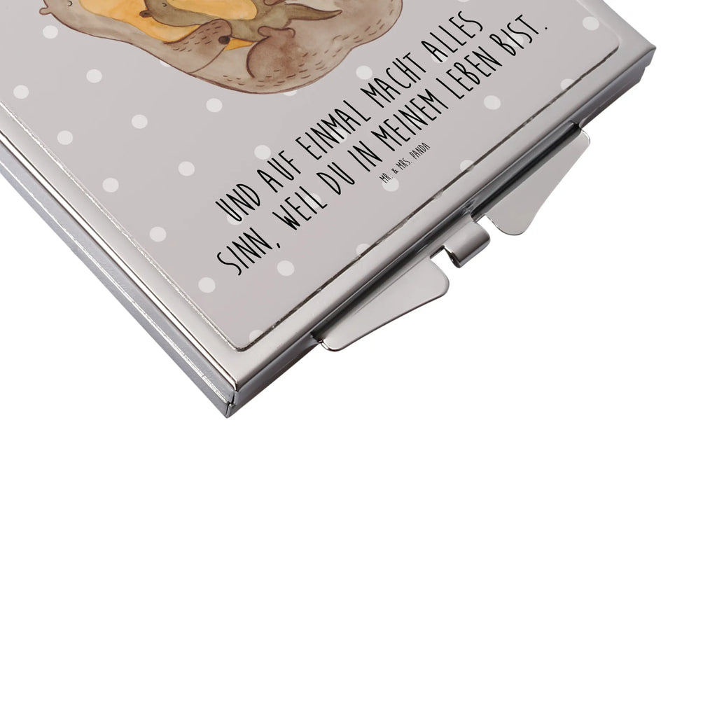 Handtaschenspiegel quadratisch Otter Kind Kompaktspiegel, Reise Spiegel, Klappbarer Taschenspiegel, Design Taschenspiegel, Spiegel Für Unterwegs, Handspiegel Mit Hülle, Schminkspiegel Kompakt, Spiegel Für Handtasche, Spiegel Für Make-Up Tasche, Taschen-Kosmetikspiegel, Spiegel Für Schminktasche, Handtaschenspiegel, Mini Spiegel, Quadratischer Handspiegel, Deko Handspiegel, Runder Taschenspiegel, Silber, Vintage Kompaktspiegel, Handspiegel Zum Mitnehmen, Tragbarer Spiegel, Handspiegel Für Damen, Taschenspiegel, Schminkspiegel To Go, Klappbarer Handspiegel, Handspiegel Geschenkidee, Kosmetikspiegel Klein, Klappspiegel, Fischotter, Otter, Seeotter, Otter Seeotter See Otter