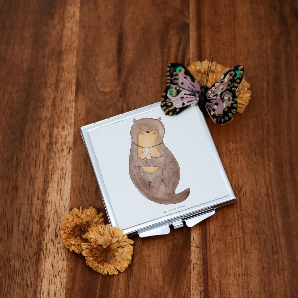 Handbag mirror otter shell Kosmetikspiegel Klein, Silber, Taschenspiegel, Handspiegel Für Damen, Tragbarer Spiegel, Handspiegel Geschenkidee, Handtaschenspiegel, Spiegel Für Handtasche, Klappbarer Taschenspiegel, Runder Taschenspiegel, Kompaktspiegel, Schminkspiegel Kompakt, Design Taschenspiegel, Mini Spiegel, Quadratischer Handspiegel, Deko Handspiegel, Handspiegel Zum Mitnehmen, Vintage Kompaktspiegel, Handspiegel Mit Hülle, Schminkspiegel To Go, Reise Spiegel, Klappbarer Handspiegel, Klappspiegel, Taschen-Kosmetikspiegel, Spiegel Für Schminktasche, Spiegel Für Make-Up Tasche, Spiegel Für Unterwegs, Fischotter, Otter, Seeotter, Tagträumen, Grübeln, Träumen, Otterliebe, Büro, Motivation