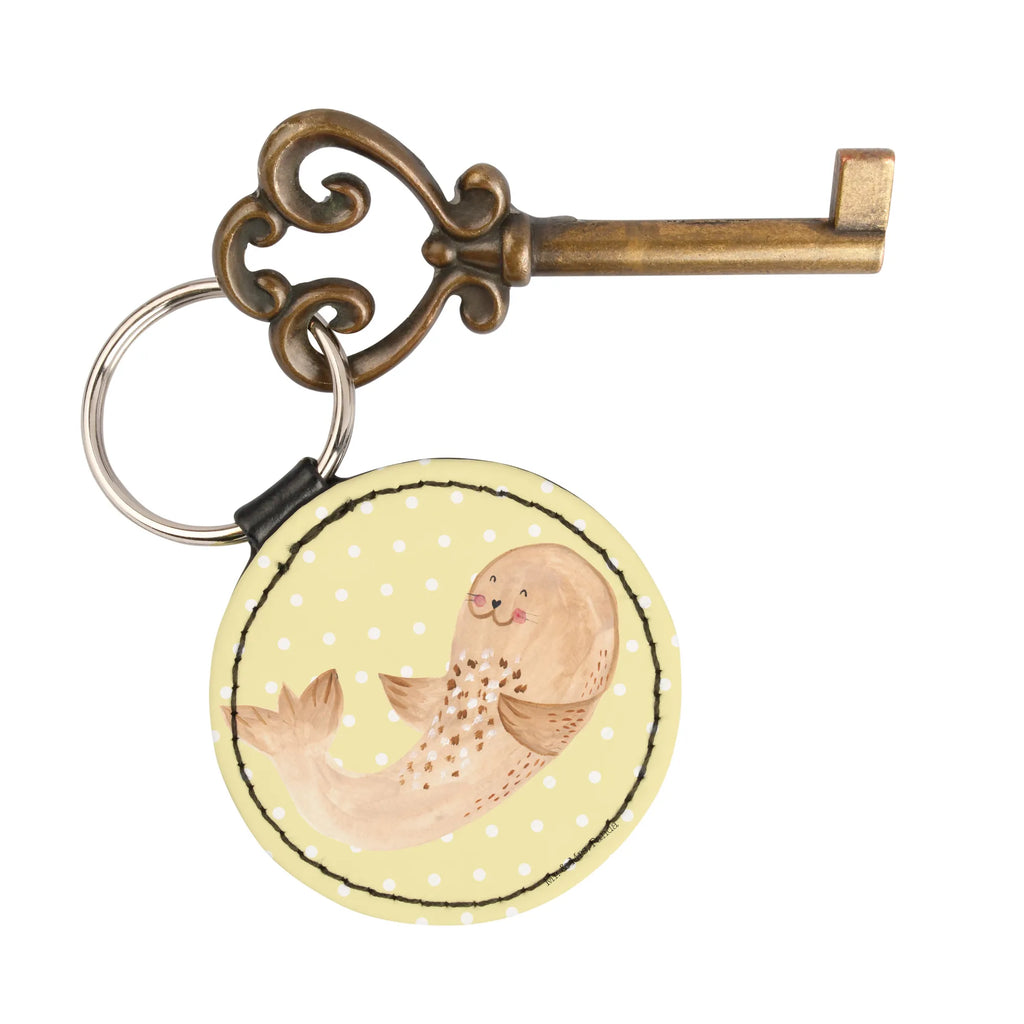Rund Schlüsselanhänger Robbe Liegen Schlüsselanhänger, Schlüsselanhänger Schlüssel, Schlüsselring, Schlüsselband, Schlüsselhalter, Schlüsselaccessoire, Schlüsselanhänger Mit Motiv, Schlüsselanhänger Mit Spruch, Schlüsselanhänger Modern, Schlüsselanhänger Klassisch, Schlüsselanhänger Lustig, Schlüsselanhänger Niedlich, Schlüsselanhänger Elegant, Schlüsselanhänger Bunt, Schlüsselanhänger Leder, Schlüsselanhänger Metall, Schlüsselanhänger Holz, Schlüsselanhänger Kunststoff, Schlüsselanhänger Stoff, Schlüsselanhänger Filz, Schlüsselanhänger Tiermotiv, Schlüsselanhänger Herz, Schlüsselanhänger Auto, Schlüsselanhänger Haus, Schlüsselanhänger Für Damen, Schlüsselanhänger Für Herren, Schlüsselanhänger Für Kinder, Schlüsselanhänger Für Paare, Schlüsselanhänger Partner, Schlüsselanhänger Freundschaft, Schlüsselanhänger Geschenk, Schlüsselanhänger Geburtstag, Schlüsselanhänger Liebe, Schlüsselanhänger Handgemacht, Schlüsselanhänger Nachhaltig, Schlüsselanhänger Personalisierbar, Schlüsselanhänger Mit Gravur, Schlüsselanhänger Mit Namen, Schlüsselanhänger Mit Foto, Tiermotive, Gute Laune, lustige Sprüche, Tiere, Robbe, Robben, Seehund, Strand, Meerestier, Ostsee, Nordsee, Lachen, Freude