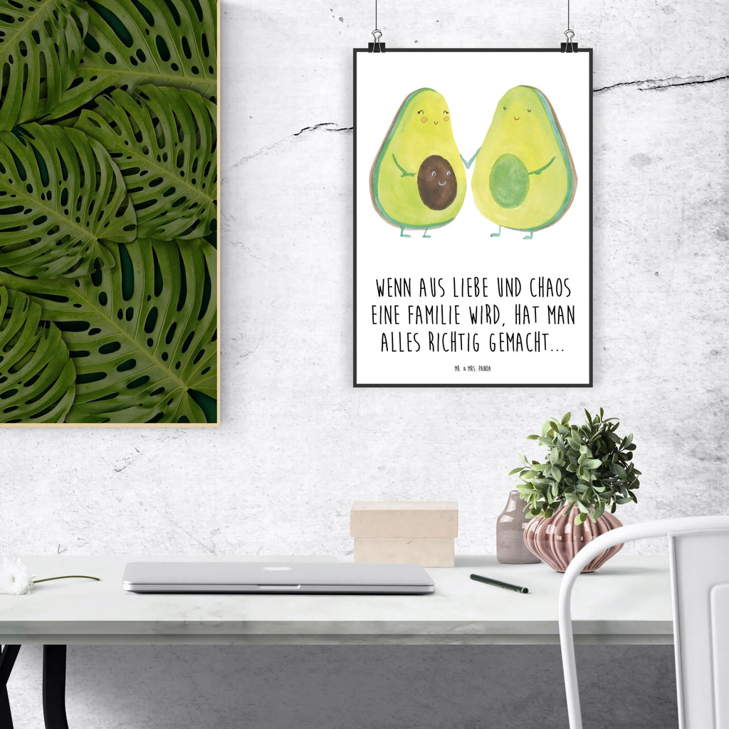 Plakat Awokado para Wandposter, Wanddekoration, Wanddeko Bild, Mr. & Mrs. Panda Poster, Handgemaltes Poster, Designposter, Raumdekoration, Wanddeko, Kinderposter, Poster, Küchenposter, Kunstdruck, Bild, Posterdruck, Avocado, Veggie, Vegan, Gesund, Babyshower, Babyparty, Avocuddle, Familie, Kinder, Hochzeit, Schwangerschaft, Avocados, Liebe, Geburt