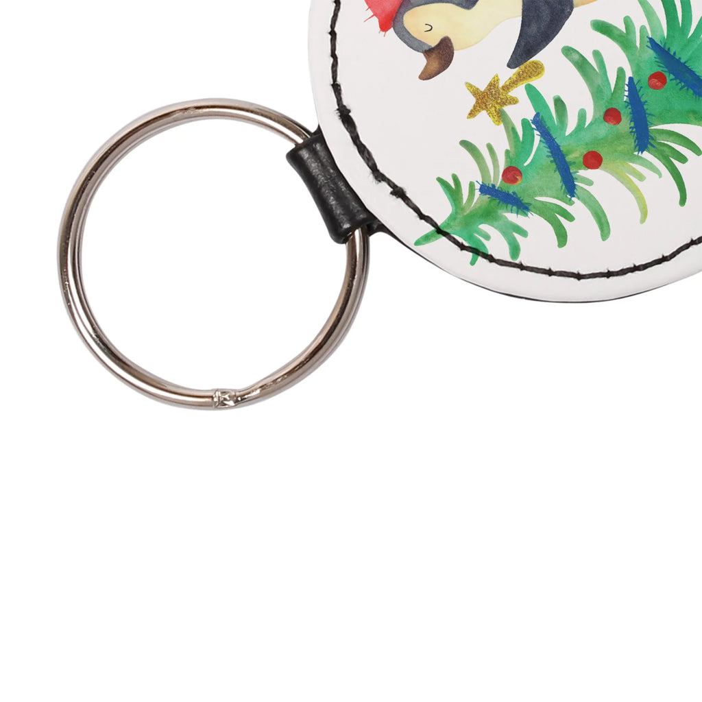 Rund Schlüsselanhänger Pinguin Weihnachtsbaum Schlüsselanhänger Liebe, Schlüsselanhänger Leder, Schlüsselband, Schlüsselanhänger Freundschaft, Schlüsselanhänger Bunt, Schlüsselanhänger Herz, Schlüsselanhänger Für Damen, Schlüsselanhänger, Schlüsselanhänger Tiermotiv, Schlüsselanhänger Klassisch, Schlüsselanhänger Handgemacht, Schlüsselanhänger Kunststoff, Schlüsselanhänger Modern, Schlüsselanhänger Mit Gravur, Schlüsselanhänger Schlüssel, Schlüsselaccessoire, Schlüsselanhänger Mit Motiv, Schlüsselanhänger Personalisierbar, Schlüsselanhänger Geburtstag, Schlüsselanhänger Geschenk, Schlüsselanhänger Filz, Schlüsselanhänger Nachhaltig, Schlüsselanhänger Partner, Schlüsselanhänger Metall, Schlüsselanhänger Mit Spruch, Schlüsselanhänger Elegant, Schlüsselanhänger Mit Foto, Schlüsselanhänger Niedlich, Schlüsselring, Schlüsselanhänger Für Kinder, Schlüsselanhänger Haus, Schlüsselhalter, Schlüsselanhänger Für Herren, Schlüsselanhänger Auto, Schlüsselanhänger Für Paare, Schlüsselanhänger Mit Namen, Schlüsselanhänger Lustig, Schlüsselanhänger Stoff, Schlüsselanhänger Holz, Winter, Weihnachten, Weihnachtsdeko, Nikolaus, Advent, Heiligabend, Wintermotiv, Pinguin