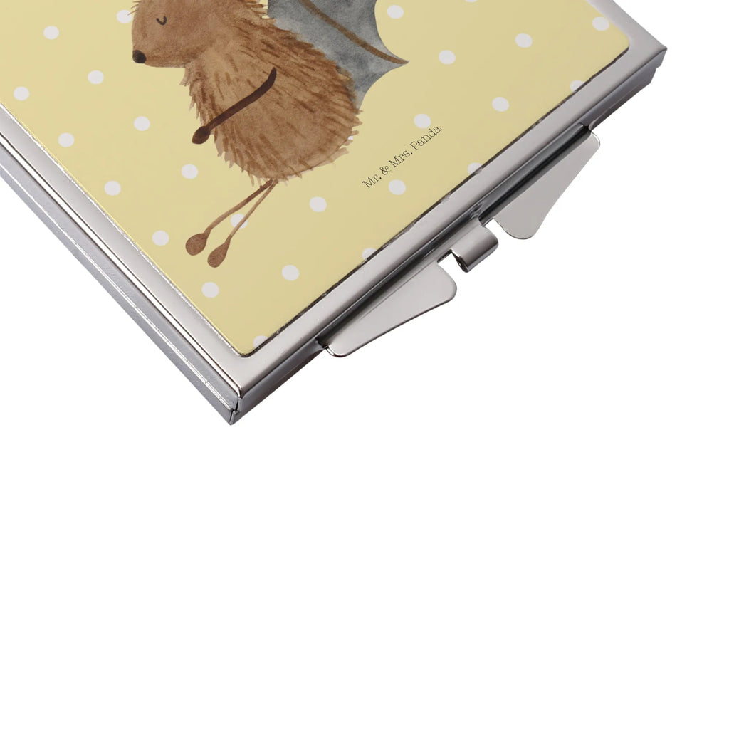 Kwadratowe lusterko do torebki Nietoperz siedzenie Handspiegel Mit Hülle, Taschenspiegel, Schminkspiegel To Go, Quadratischer Handspiegel, Klappbarer Taschenspiegel, Design Taschenspiegel, Reise Spiegel, Taschen-Kosmetikspiegel, Klappspiegel, Spiegel Für Schminktasche, Spiegel Für Unterwegs, Handspiegel Zum Mitnehmen, Schminkspiegel Kompakt, Vintage Kompaktspiegel, Runder Taschenspiegel, Handspiegel Für Damen, Mini Spiegel, Kompaktspiegel, Silber, Klappbarer Handspiegel, Kosmetikspiegel Klein, Deko Handspiegel, Tragbarer Spiegel, Handtaschenspiegel, Spiegel Für Make-Up Tasche, Handspiegel Geschenkidee, Spiegel Für Handtasche, Lustige Sprüche, Gute Laune, Tiermotive, Tiere, Fledermäuse, Entspannen, Motivation, Fledermaus