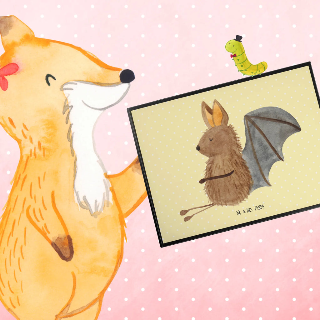 Schreibtischunterlage Fledermaus Sitzen Schreibunterlage, Büroartikel, Bürobedarf, Schreibwaren, Schreibtisch Unterlagen, Schreibtischunterlage Groß, Schreibtischauflage, Tiermotive, Gute Laune, lustige Sprüche, Tiere, entspannen, Motivation, Fledermaus, Fledermäuse