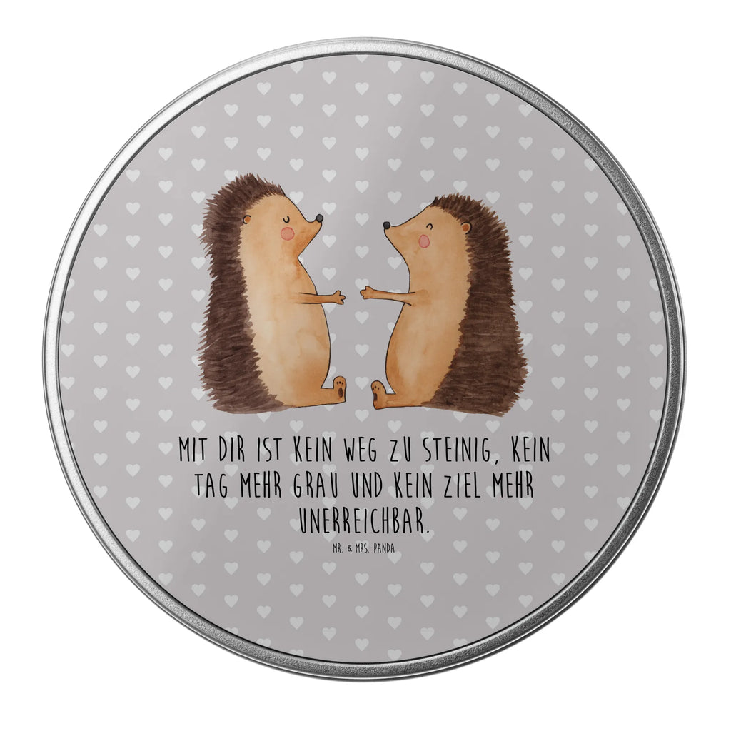 Round tin Hedgehogs in love Geschenkdose, Metallbox, Blechdose, plätzchendose, geschenkdosen, Dose, blechdosen, runde keksdosen, Vorratsdosen, Keksdose, gebäckdosen, dosen, runde dosen, Vorratsdose, plätzchendosen, metalldosen, runde keksdose, Aufbewahrungsbox, runddosen, Blechdose Rund, runde blechdosen, Runde Dose, Metalldose, Metalldose Rund, metallboxen, Runde Blechdose, Aufbewahrungsdosen, gebäckdose, Aufbewahrungsdose, runddose, keksdosen, Freund, Freundin, Jahrestag, Liebesgeschenk, Verlobung, Ehefrau, Heiratsantrag, Heiraten, Hocheitstag, Ehemann, Partner, Liebe, Hochzeitstag, Verheiratet, Verlobt, Liebesbeweis, Hochzeit, Geschenk, Verliebt, Igel