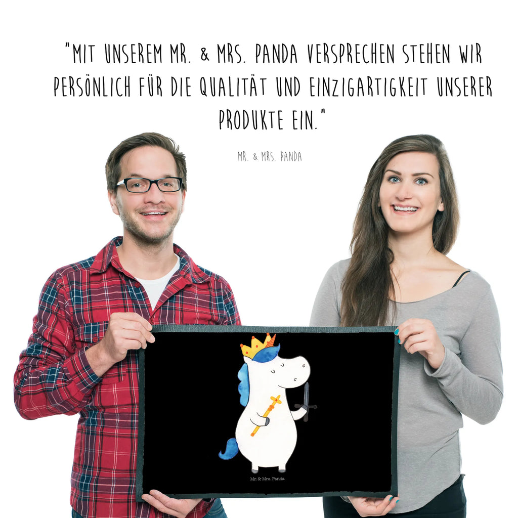 Fußmatte Einhorn König mit Schwert bodenmatte, Abtreter, außenmatte, Eingangsmatte, Gummimatte, Fußabstreifer, Türmatte, Fußabtreter, Bodenvorleger, Sauberlaufmatte, Schmutzfangmatte, fußmatte, matte haustür, Schuhabstreifer, Outdoor-Matte, Vorleger, flurmatte, Eingangsteppich, Türvorleger, Abtretmatte, hausmatte, abstreifer, Haustürmatte, Gummi-Fußmatte, Schmutzfangteppich, Schmutzfänger, Fussmatte, Schmutzmatte, teppichmatte, Unicorn, Einhorn, Einhörner, Einhorn Deko, König, Mittelalter, Ritter