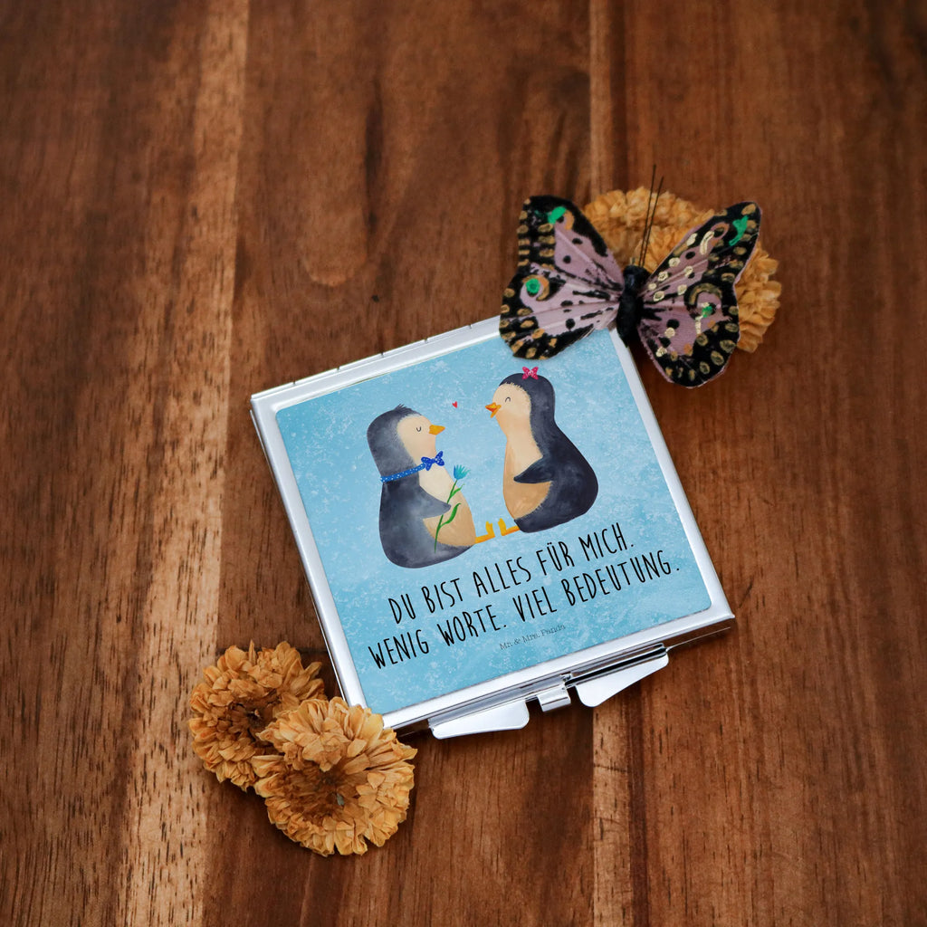 Kwadratowe lusterko do torebki Pingwin para Handspiegel Zum Mitnehmen, Vintage Kompaktspiegel, Klappspiegel, Klappbarer Handspiegel, Spiegel Für Handtasche, Spiegel Für Unterwegs, Tragbarer Spiegel, Design Taschenspiegel, Klappbarer Taschenspiegel, Spiegel Für Make-Up Tasche, Silber, Taschen-Kosmetikspiegel, Kosmetikspiegel Klein, Schminkspiegel Kompakt, Taschenspiegel, Quadratischer Handspiegel, Handspiegel Geschenkidee, Handtaschenspiegel, Reise Spiegel, Kompaktspiegel, Schminkspiegel To Go, Handspiegel Mit Hülle, Runder Taschenspiegel, Deko Handspiegel, Spiegel Für Schminktasche, Mini Spiegel, Handspiegel Für Damen, Pinguin, Liebespaar, Liebesbeweis, Hochzeitstag, Hochzeit, Pinguine, Liebesgeschenk, Traumpaar, Große Liebe, Hochzeitsgeschenk, Liebe, Jahrestag, Verlobung