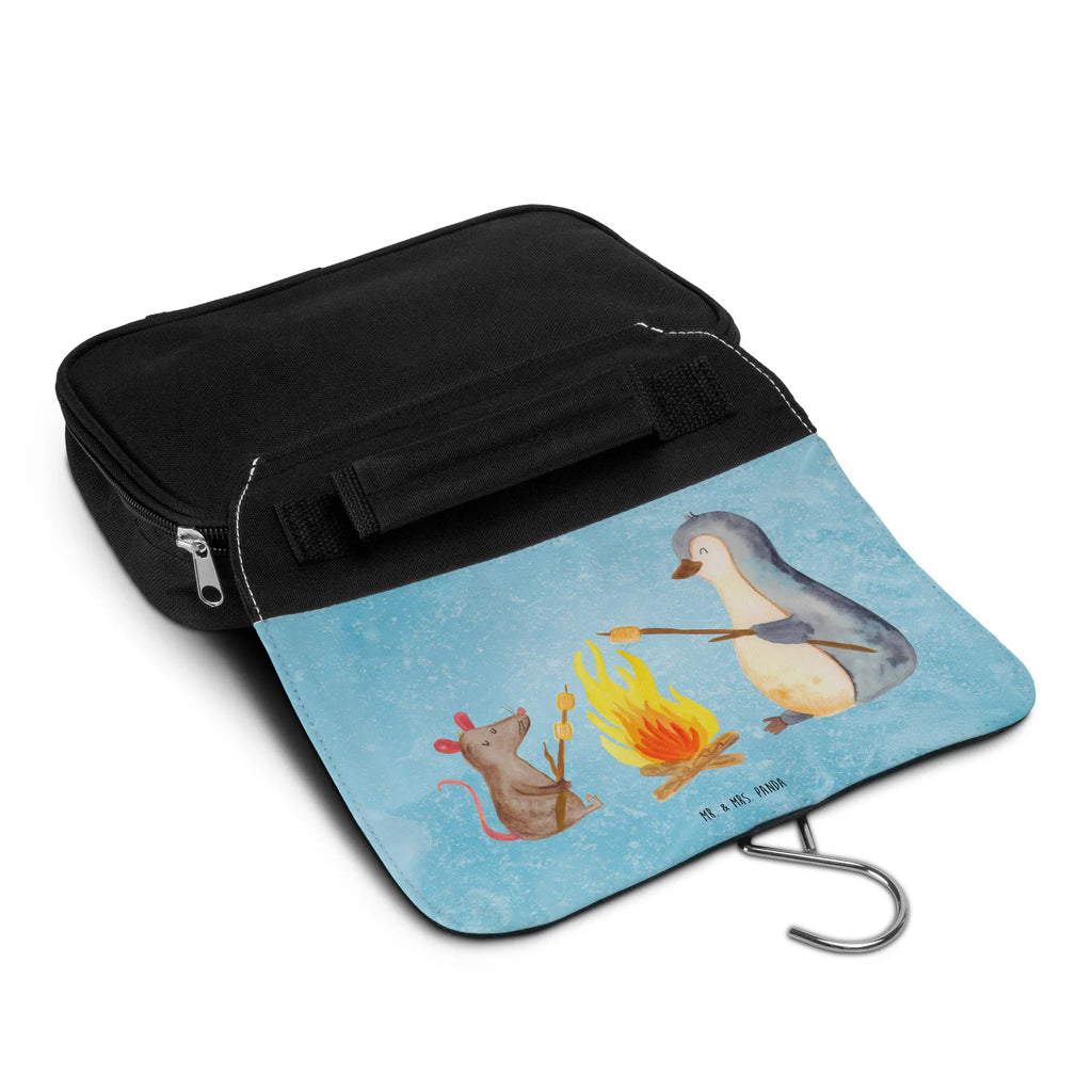 Kulturbeutel Pinguin Lagerfeuer Schminktasche, Necessaire, Kulturtasche, hygienebeutel, beautycase, Waschtasche, Reisebeutel, Kulturbeutel, Kulturbeutel Waschbar, Toilettentasche, Waschbeutel, Kosmetiktasche, badtasche, Schminkbeutel, hygienetasche, Pinguin, Büroalltag, Büro, Lebensspruch, Lagerfeuer, Arbeit, Feuer, Leben, Grillen, Marshmallows, Job, Motivation, Neustart, Maus, Liebe, Pinguine, Lebensmotivation