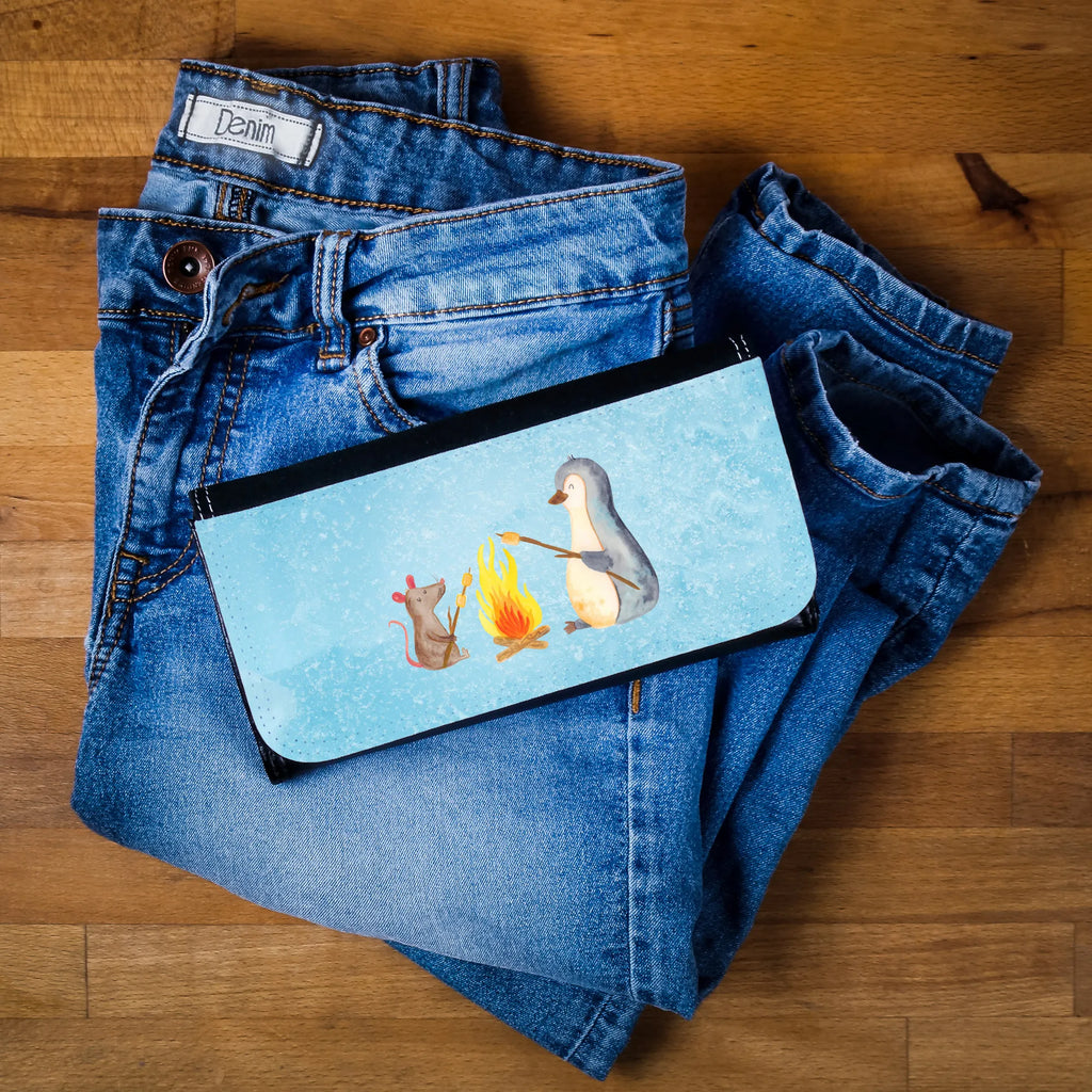 Damen Portemonnaie Pinguin Lagerfeuer XXL Portemonnaie Damen, Portemonnaie für Damen, Clutch Portemonnaie Damen, Designer Portemonnaie Damen, Portemonnaie Mit Reißverschluss Damen, Slim Portemonnaie Damen, Mini Geldbörse Damen, Geldbörse Mit Handgelenksschlaufe Damen, Münzgeldbörse Damen, Geldbörse Mit Zipper Damen, Damen Portemonnaie, Leder Portemonnaie Damen, Reißverschluss Portemonnaie Damen, Damen Geldbörse, Etui Geldbörse Damen, Münzbörse Damen, Damengeldbeutel, Veganes Portemonnaie Damen, Hochwertiges Portemonnaie Damen, Portemonnaie Mit Münzfach Damen, Damen Geldtasche, Kartenetui Damen, Damengeldbörse, Kartenhalter Damen, Brieftasche Damen, Portmonee Damen, Geldbörse Aus Stoff Damen, RFID Portemonnaie Damen, Portemonnaie Mit Kartenfächern Damen, Geldbörse Aus Leder Damen, Frauen Geldbörse, Geldbörse Mit Clipverschluss Damen, Geldbörse Mit Druckverschluss Damen, Frauen Brieftasche, Geldbörse Mit Fach Damen, Damen Geldbeutel, Geldbörse Aus Kunstleder Damen, Portmonnaie Damen, Pinguin, Leben, Lebensmotivation, Motivation, Büro, grillen, Arbeit, Job, Büroalltag, Marshmallows, Lebensspruch, Feuer, Lagerfeuer, Neustart, Maus, Liebe, Pinguine