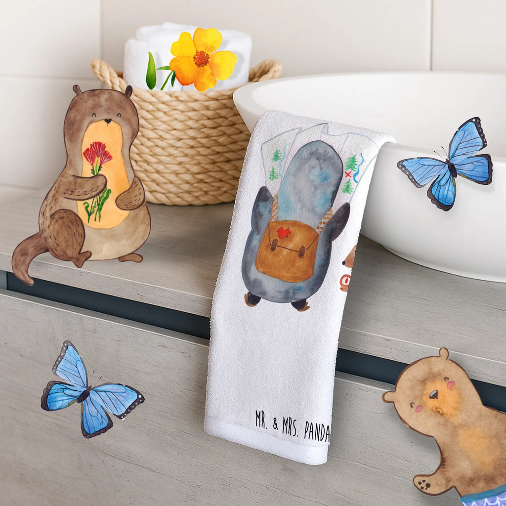 Hand towel Penguin & Mouse Hiker Reisehandtuch, handtuch bad, reisehandtücher, gesichtstuch, gesichtshandtuch, Handtuch, bad handtuch, handtücher, Gästehandtuch, frotteehandtücher, handtuch badezimmer, Gästehandtücher, sporthandtücher, handtücher 50x100, sporthandtuch, baumwollhandtücher, Handtuch 50x100, kinderhandtücher, Duschtuch, Mittelgroßes Handtuch, Kinderhandtuch, Pinguin, Abenteuer, Pinguine, Wanderlust, Wandern, Ausflug, Roadtrip, Abenteurer