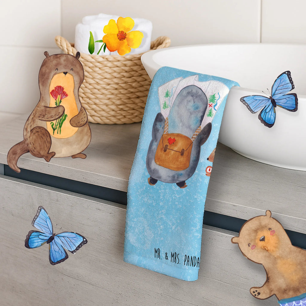 Hand towel Penguin & Mouse Hiker Reisehandtuch, handtuch bad, reisehandtücher, gesichtstuch, gesichtshandtuch, Handtuch, bad handtuch, handtücher, Gästehandtuch, frotteehandtücher, handtuch badezimmer, Gästehandtücher, sporthandtücher, handtücher 50x100, sporthandtuch, baumwollhandtücher, Handtuch 50x100, kinderhandtücher, Duschtuch, Mittelgroßes Handtuch, Kinderhandtuch, Pinguin, Abenteuer, Pinguine, Wanderlust, Wandern, Ausflug, Roadtrip, Abenteurer