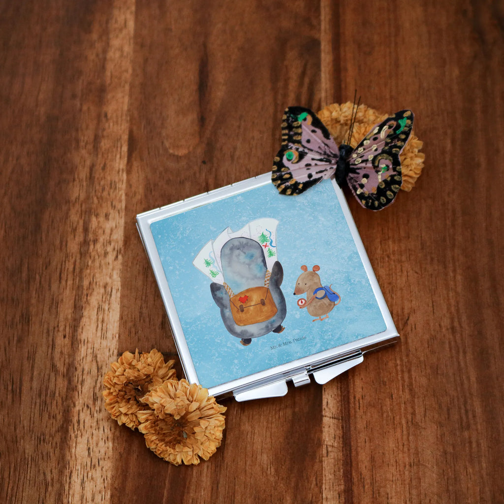 Kwadratowe lusterko do torebki Pingwin i Mysz Wędrowcy Schminkspiegel To Go, Handspiegel Geschenkidee, Klappbarer Handspiegel, Kosmetikspiegel Klein, Tragbarer Spiegel, Handspiegel Mit Hülle, Handspiegel Zum Mitnehmen, Deko Handspiegel, Mini Spiegel, Schminkspiegel Kompakt, Taschen-Kosmetikspiegel, Klappbarer Taschenspiegel, Reise Spiegel, Spiegel Für Unterwegs, Klappspiegel, Handspiegel Für Damen, Handtaschenspiegel, Vintage Kompaktspiegel, Quadratischer Handspiegel, Spiegel Für Schminktasche, Runder Taschenspiegel, Design Taschenspiegel, Spiegel Für Handtasche, Taschenspiegel, Spiegel Für Make-Up Tasche, Kompaktspiegel, Pinguin, Wanderlust, Pinguine, Roadtrip, Abenteuer, Abenteurer, wandern, Ausflug