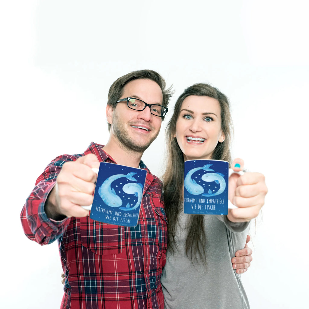 Tasse Sternzeichen Fische kaffeetasse bedruckt, Keramiktasse, schöne tasse, kaffeebecher keramik, Bedruckte Tasse, Teepott, Bürotasse, Bürobecher, Mug, Geschenktasse, Sprüchetasse, Teebecher, Kaffeetasse, hochwertige tasse, Kaffeebecher, Kaffeepott, Keramikbecher, haferl, Tasse, tasse für kaffee, kaffeetasse keramik, Pott, heißgetränkebecher, Teetasse, milchkaffeetasse, Tasse mit Spruch, Henkeltasse, Trinkbecher, Henkelbecher, Kakaotasse, Trinktasse, kaffeebecher bedruckt, tasse für büro, Dekotasse, design tasse, Motivtasse, Coffee Mug, Frühstücksbecher, Frühstückstasse, Becher, Designtasse, Tasse mit Motiv, statement tasse, Sternzeichen, Tierkreiszeichen, Aszendent, Astrologie, Horoskop, Geschenk März, Geschenk Februar, Fisch, Fische Sternzeichen, Geburtstag Februar, Fische Geschenk, Geburtstag März, Fische Sternbild