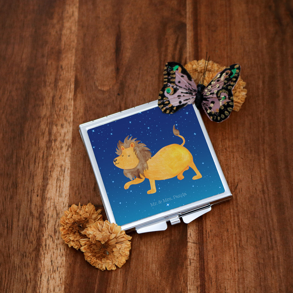 Handtaschenspiegel quadratisch Sternzeichen Löwe Kosmetikspiegel Klein, Vintage Kompaktspiegel, Mini Spiegel, Schminkspiegel Kompakt, Klappbarer Taschenspiegel, Spiegel Für Unterwegs, Spiegel Für Handtasche, Tragbarer Spiegel, Spiegel Für Make-Up Tasche, Taschenspiegel, Klappspiegel, Taschen-Kosmetikspiegel, Klappbarer Handspiegel, Handspiegel Mit Hülle, Schminkspiegel To Go, Handspiegel Geschenkidee, Design Taschenspiegel, Reise Spiegel, Spiegel Für Schminktasche, Kompaktspiegel, Handspiegel Für Damen, Handtaschenspiegel, Quadratischer Handspiegel, Handspiegel Zum Mitnehmen, Runder Taschenspiegel, Deko Handspiegel, Tierkreiszeichen, Sternzeichen, Horoskop, Astrologie, Aszendent, König der Tiere, Löwe Sternzeichen, Löwe Geschenk, Geschenk Juli, Geschenk August, Geburtstag Juli, Geburtstag August