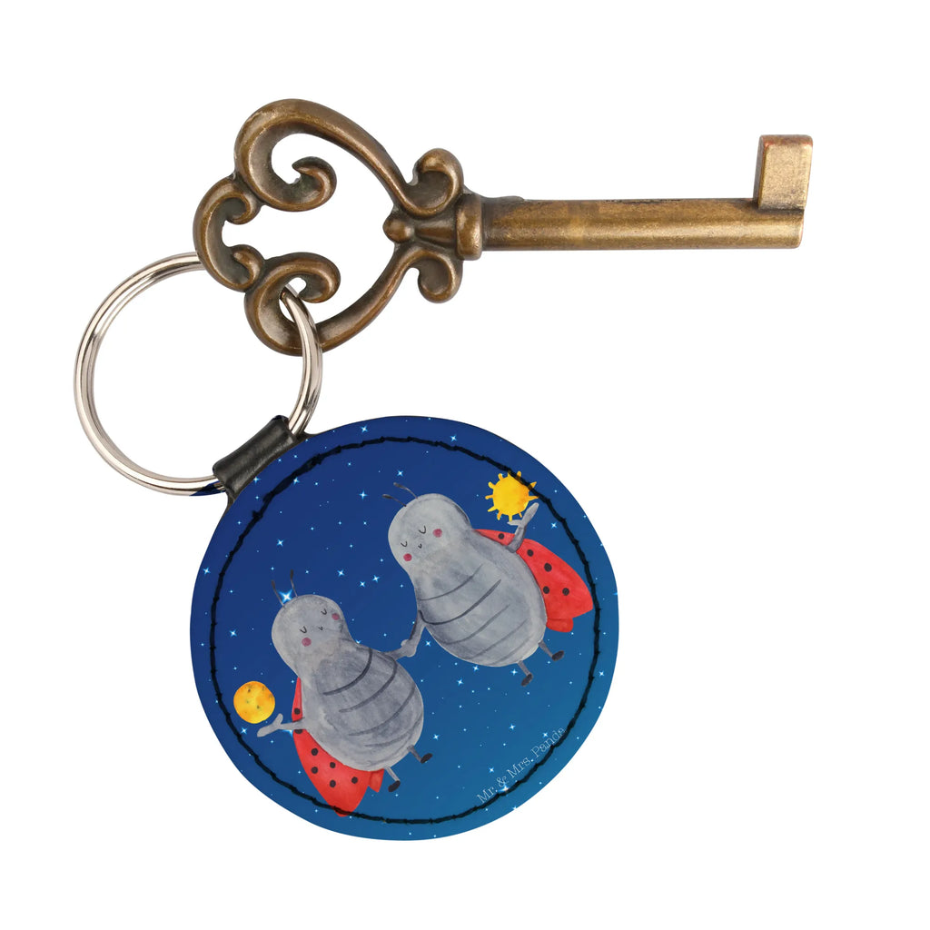 Round key ring Star sign twin Taschenanhänger, Schlüsselaccessoire, schlüsselbund anhänger, mini schlüsselanhänger, Schlüsselanhänger, Sternzeichen, Tierkreiszeichen, Horoskop, Astrologie, Aszendent, Geschenk Mai, Geschenk Juni, Zwillingsschwester, Geburtstag Mai, Zwilling Geschenk, Glückskäfer, Zwillinge, Marienkäfer, Zwilling Sternzeichen, Zwillingsbruder