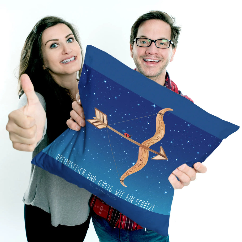 40x40 poduszka Znak zodiaku Strzelec Sofakissen, Kissenhülle, Dekokissen, Sofakissen 40x40, Motivkissen, Kissenhülle 40x40, Couchkissen, sitzkissen, sofakissen, Kissen, Kopfkissen 40x40, Dekokissen 40x40, Kopfkissen, Kissen 40x40, Kissenbezüge, Kissenbezug 40x40, Dekokissen Sofa, Zierkissen, Kissen 40x40 Waschbar, Tierkreiszeichen, Sternzeichen, Horoskop, Astrologie, Aszendent, Geburtstag Dezember, Geschenk Dezember, Geschenk November, Schütze Geschenk, Geschenk Schützenfest, Schütze Sternzeichen, Schütze, Geburtstag November