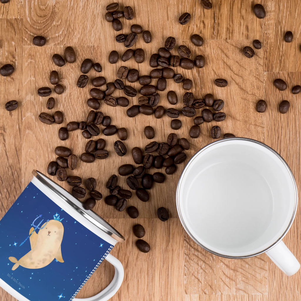 Kempingowy kubek emaliowany znak zodiaku Wodnik Reisebecher, Campingbecher, Emailletasse, Blechtasse, Teebecher, Teetasse, Trinkbecher, wanderbecher, Tasse, Metalltasse, Kaffeebecher, Emaille Tasse, Kaffeetasse, Emaille Becher, metallbecher, Pott, Campingtasse, reisetasse, emaillebecher, wandertasse, blechbecher, becher emaille, Becher, Tasse Emaille, Horoskop, Astrologie, Aszendent, Sternzeichen, Tierkreiszeichen, Geburtstag Februar, Geburtstag Januar, Meermann, Wassermann Sternzeichen, Nix, Geschenk Januar, Wassermann Geschenk, Geschenk Februar, Meer Geschenk