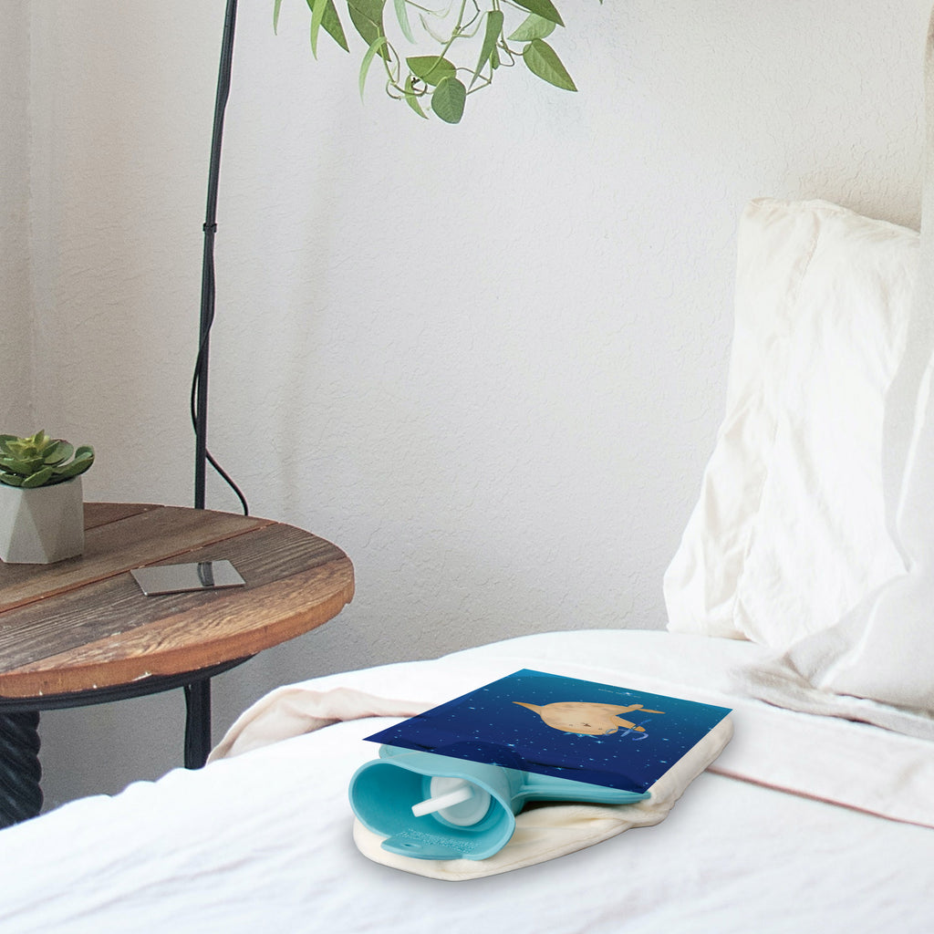 Wärmflasche Sternzeichen Wassermann Bettflaschen, Bettflasche, wärmebeutel, warmwasserbeutel, heißwasserflasche, bettwärmflasche, Wärmflaschen, Wärmeflasche, Wärmflasche mit Bezug, Wärmflaschen mit Bezug, Wärmekissen, Wärmflasche, heizflasche, warmwasserflasche, heißwasserbeutel, Astrologie, Horoskop, Sternzeichen, Tierkreiszeichen, Aszendent, Meermann, Wassermann Sternzeichen, Geschenk Januar, Geburtstag Januar, Nix, Geschenk Februar, Meer Geschenk, Wassermann Geschenk, Geburtstag Februar