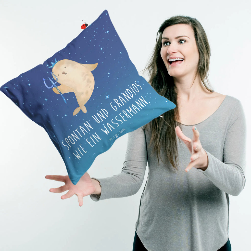 40x40 poduszka znak zodiaku Wodnik Dekokissen, Sofakissen 40x40, Sofakissen, Kissenbezüge, Zierkissen, sitzkissen, Kopfkissen, Kissenbezug 40x40, Dekokissen Sofa, Kissen 40x40 Waschbar, Kissenhülle, Kopfkissen 40x40, Couchkissen, Kissen, Kissenhülle 40x40, sofakissen, Dekokissen 40x40, Kissen 40x40, Motivkissen, Tierkreiszeichen, Sternzeichen, Horoskop, Astrologie, Aszendent, Geschenk Januar, Geburtstag Februar, Geburtstag Januar, Meermann, Geschenk Februar, Wassermann Sternzeichen, Wassermann Geschenk, Meer Geschenk, Nix