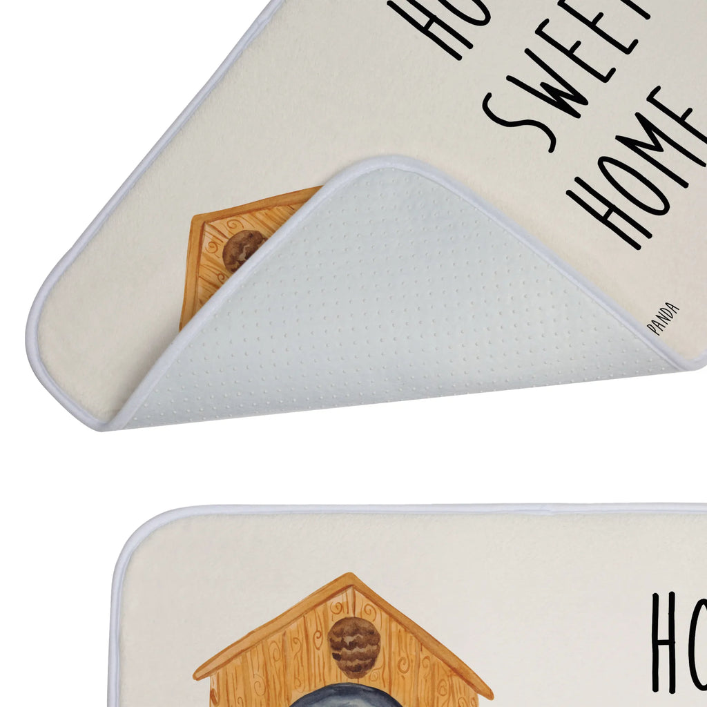 Badematte Vogelhaus Home Badvorleger Nachhaltig, Badvorleger, Bad Fußmatte, Weiche Badezimmermatte, Badvorleger Naturmaterial, Badvorleger Antirutsch, Waschbarer Badvorleger, Badvorleger Schwarz, Badteppich, Badematte, Weicher Badvorleger, Badvorleger Klassisch, Badvorleger Gemustert, Badgarnitur, Badezimmer Matte, Badvorleger Mikrofaser, Rechteckiger Badvorleger, Badläufer, Badvorleger Weiß, Badvorleger Klein, Badmatte Waschbar, Badvorleger Für Gäste-WC, Badvorleger Groß, Badvorleger Für Dusche, Badezimmerteppich, Badematten Set, Duschvorleger, Teppich Fürs Bad, Badvorleger Baumwolle, Rutschfester Badvorleger, Badvorleger Teppich, Runder Badvorleger, Badematte Rutschfest, Badvorleger Vintage, Badvorleger Für Badewanne, Saugfähiger Badvorleger, Badvorleger Modern, Badvorleger Design, Tiermotive, Gute Laune, lustige Sprüche, Tiere, Vogelhaus, Umzug, Haus, Vogel, Hausbau, Einzug, Home sweet Home, Geschenk, Einzugsgeschenk