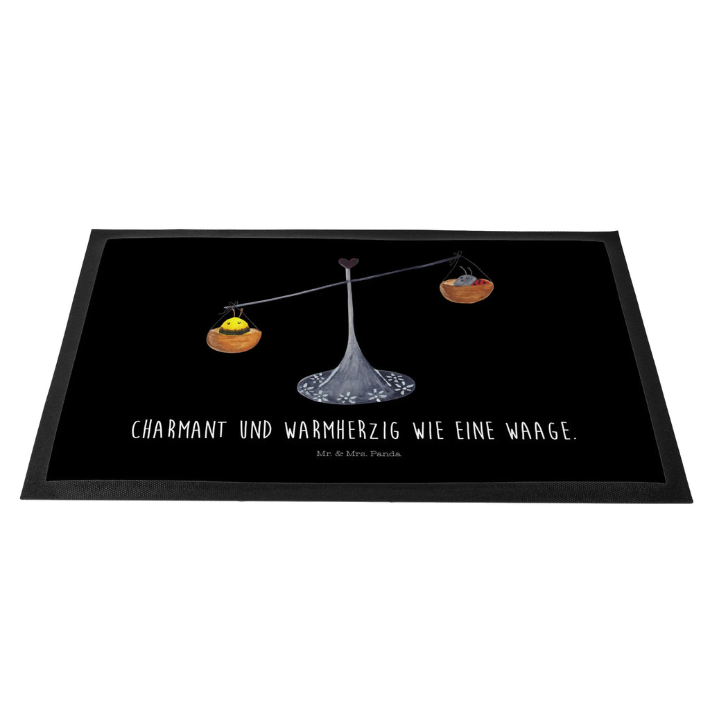 Fußmatte Sternzeichen Waage Eingangsmatte, Türvorleger, Schmutzfänger, Schmutzfangmatte, hausmatte, Abtretmatte, außenmatte, Schmutzfangteppich, sauberlaufmatten, Fußabtreter, Abtreter, Sauberlaufmatte, Türmatte, Fussmatte, abstreifer, Schmutzmatte, Schuhabstreifer, Haustürmatte, matte haustür, Eingangsteppich, Fußabstreifer, flurmatte, fußmatte, schmutzfangmatten, türmatten, Fußmatten, Aszendent, Tierkreiszeichen, Sternzeichen, Horoskop, Astrologie, Geschenk September, Geburtstag September, Gleichgewicht, Waage Sternzeichen, Waage, Geburtstag Oktober, Biene, Waage Geschenk, Geschenk Oktober, Hummel, Marienkäfer