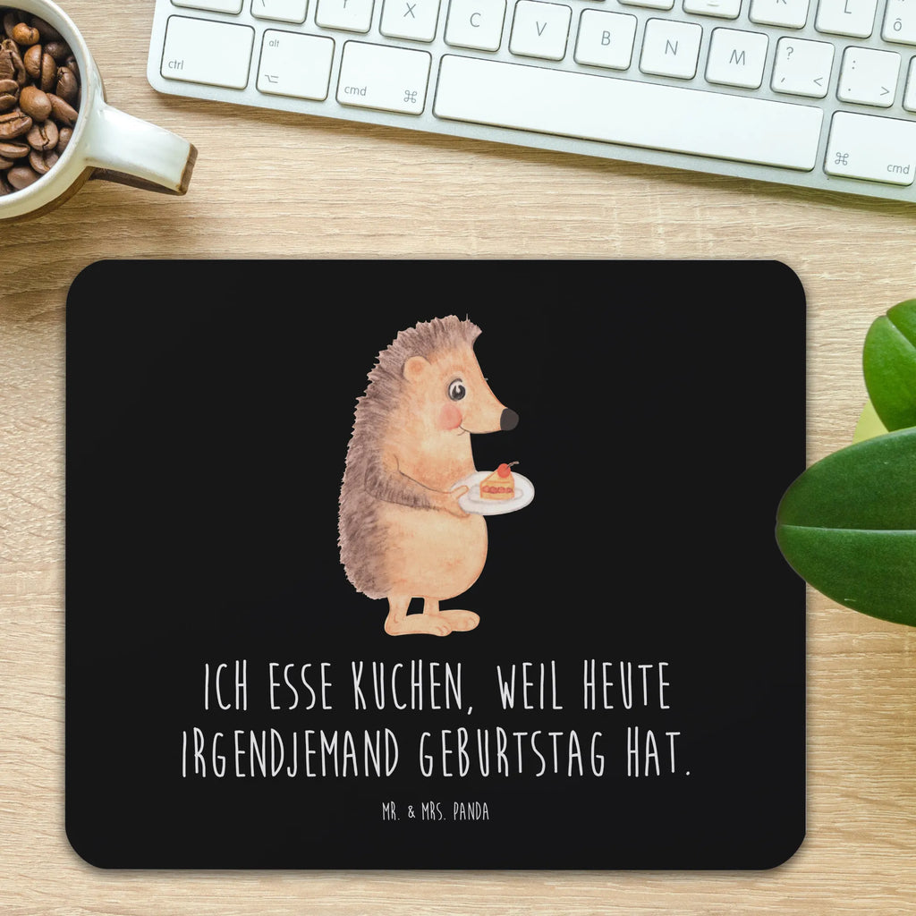 Mauspad Igel mit Kuchenstück Mausunterlage, Mauspad Büro, Arbeitszimmer, Einzigartiges Mauspad, Mousepad, Büroausstattung, Designer Mauspad, Computer zubehör, Mauspad, PC Zubehör, Tiermotive, Gute Laune, lustige Sprüche, Tiere, Backen Geschenk, Torte, Igel, Geburtstagskuchen, Einladung Party, Essen Spruch, Kuchen backen, Kuchen