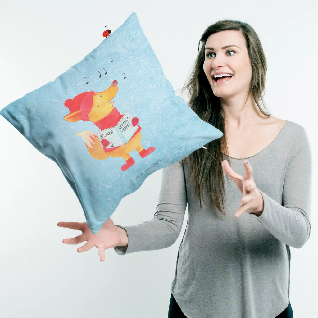 Cushion Fox Singer Mikrofaser Kissen, deko kissen, microfaser sofakissen, Couchkissen, Motivkissen, wurfkissen, kissen für sofa, Kissen 40x40, zierkissen 40x40, 40 X 40 Kissen, Polsterkissen, Zierkissen, microfaser dekokissen, Dekokissen 40x40, sofa kissen, microfaser zierkissen, kissen für couch, Kopfkissen, Dekokissen, microfaser kopfkissen, Sofakissen 40x40, kuschelkissen 40x40, kissen mikrofaser, kuschel kissen, Kopfkissen 40x40, kissen 40 x 40, Sofakissen, Dekokissen Sofa, zier kissen, Kuschelkissen, wohnzimmer kissen, 40x40 kissen, Kissen, couchkissen 40x40, couch kissen, Wintermotiv, Winter, Weihnachtsdeko, Weihnachten, Nikolaus, Advent, Heiligabend, Singen, Füchse, Sänger, Fuchs, Geschenk Sänger, Weihnachtslieder