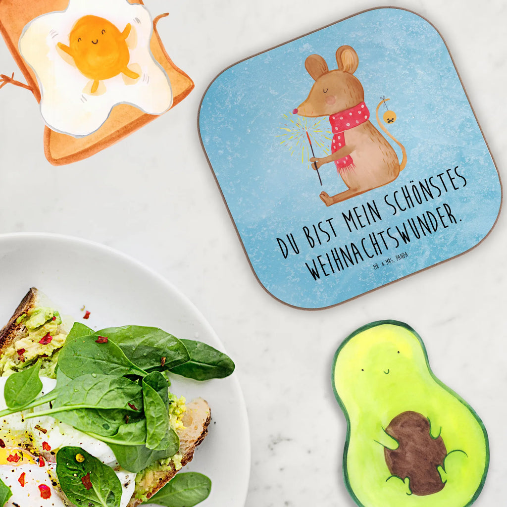 Quadratische Untersetzer Weihnachtsmaus Getränkeuntersetzer, Untersetzer Gläser, Untersetzer Design, Glasuntersetzer, Tassen Untersetzer, Untersetzer aus Holz, Untersetzer für Gläser, Untersetzer, Untersetzer Holz, Bierdeckel, Korkuntersetzer, Holzuntersetzer, Winter, Weihnachten, Weihnachtsdeko, Nikolaus, Advent, Heiligabend, Wintermotiv, Weihnachtswunder, Weihnachtsmotiv, Frohe Weihnachten, Weihnachtsgruß, Maus, Mäuschen