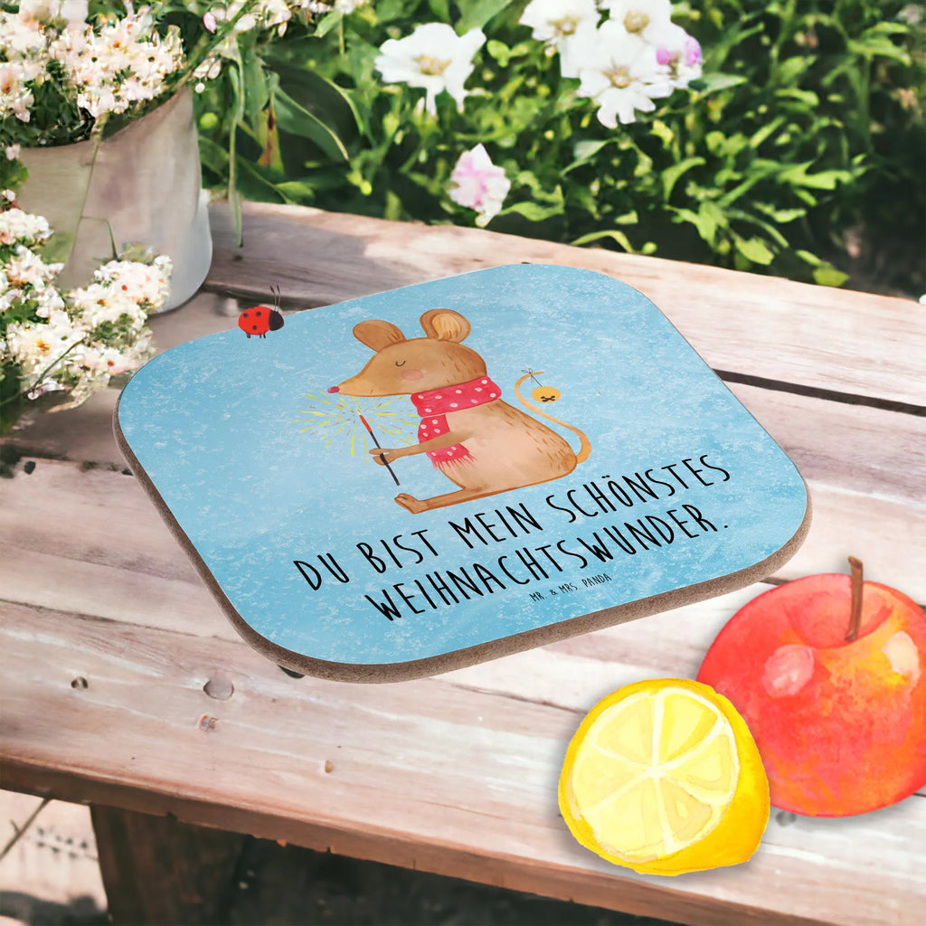 Quadratische Untersetzer Weihnachtsmaus Getränkeuntersetzer, Untersetzer Gläser, Untersetzer Design, Glasuntersetzer, Tassen Untersetzer, Untersetzer aus Holz, Untersetzer für Gläser, Untersetzer, Untersetzer Holz, Bierdeckel, Korkuntersetzer, Holzuntersetzer, Winter, Weihnachten, Weihnachtsdeko, Nikolaus, Advent, Heiligabend, Wintermotiv, Weihnachtswunder, Weihnachtsmotiv, Frohe Weihnachten, Weihnachtsgruß, Maus, Mäuschen