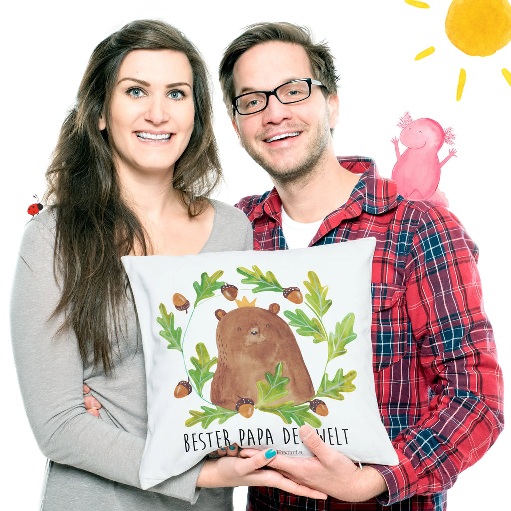 Cushion bear king kuschel kissen, Mikrofaser Kissen, Sofakissen, kuschelkissen 40x40, microfaser zierkissen, kissen für sofa, 40 X 40 Kissen, deko kissen, Zierkissen, wohnzimmer kissen, Dekokissen Sofa, microfaser sofakissen, Kuschelkissen, Sofakissen 40x40, 40x40 kissen, Dekokissen 40x40, Couchkissen, microfaser dekokissen, Polsterkissen, Motivkissen, couchkissen 40x40, zierkissen 40x40, zier kissen, Kissen 40x40, wurfkissen, sofa kissen, Dekokissen, Kissen, couch kissen, microfaser kopfkissen, Kopfkissen, Kopfkissen 40x40, kissen für couch, kissen 40 x 40, kissen mikrofaser, Teddy, Teddybär, Bär, Vatertag, Papi, Daddy, Papa, Dad, Papa Bär, Vater, Bester Vater, Bester Papa, Weltbester Papa