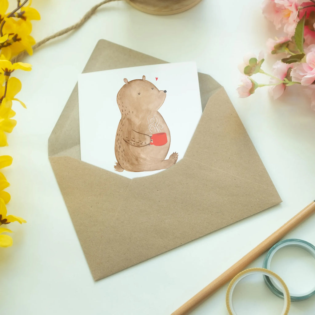 Grußkarte Bär Kaffee Grußkarte, Klappkarte, Beileidskarte, hochzeitskarten, vatertagskarte, weihnachtskarten, neujahrskarte, genesungskarte, osterkarte, osterkarten, Motivkarte, einladungskarten, Glückwunschkarte, abiturkarte, Grußkarten, spruchkarte, babykarte, jubiläumskarte, kommunionskarte, firmungskarte, valentinstagskarte, dankeskarten, glückwunschkarten, Teddy, Teddybär, Bär, Kaffee, Welt Erobern, Bären, Coffee, Motivation, Morgenroutine, Welt Retten, Guten Morgen