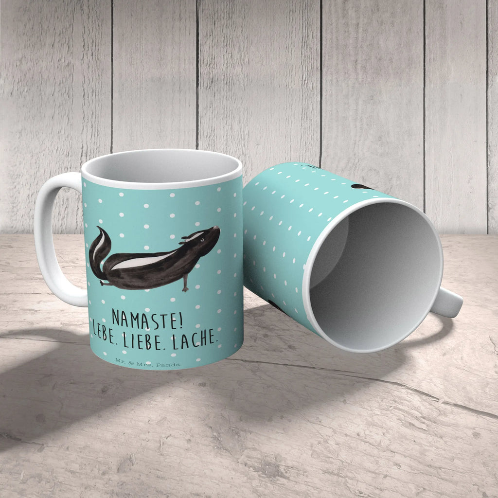 Kubek skunks Joga Mug, Motivtasse, Bürotasse, Pott, design tasse, Tasse mit Spruch, Bürobecher, Tasse mit Motiv, kaffeebecher bedruckt, Frühstückstasse, heißgetränkebecher, schöne tasse, Bedruckte Tasse, kaffeetasse bedruckt, Trinktasse, Kakaotasse, Kaffeetasse, Teetasse, Keramiktasse, Dekotasse, haferl, Designtasse, tasse für kaffee, milchkaffeetasse, Trinkbecher, Sprüchetasse, Coffee Mug, Teepott, Henkeltasse, statement tasse, Tasse, Keramikbecher, kaffeetasse keramik, hochwertige tasse, Henkelbecher, kaffeebecher keramik, Kaffeebecher, Kaffeepott, Frühstücksbecher, Teebecher, Geschenktasse, tasse für büro, Becher, Stinktier, Skunk, Liebe, Lebe, Stinker, Lache, Raubtier, Stinki, Yoga, Wildtier, Namaste
