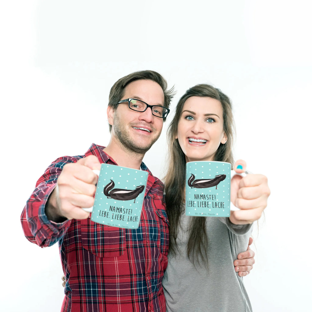 Kubek skunks Joga Mug, Motivtasse, Bürotasse, Pott, design tasse, Tasse mit Spruch, Bürobecher, Tasse mit Motiv, kaffeebecher bedruckt, Frühstückstasse, heißgetränkebecher, schöne tasse, Bedruckte Tasse, kaffeetasse bedruckt, Trinktasse, Kakaotasse, Kaffeetasse, Teetasse, Keramiktasse, Dekotasse, haferl, Designtasse, tasse für kaffee, milchkaffeetasse, Trinkbecher, Sprüchetasse, Coffee Mug, Teepott, Henkeltasse, statement tasse, Tasse, Keramikbecher, kaffeetasse keramik, hochwertige tasse, Henkelbecher, kaffeebecher keramik, Kaffeebecher, Kaffeepott, Frühstücksbecher, Teebecher, Geschenktasse, tasse für büro, Becher, Stinktier, Skunk, Liebe, Lebe, Stinker, Lache, Raubtier, Stinki, Yoga, Wildtier, Namaste