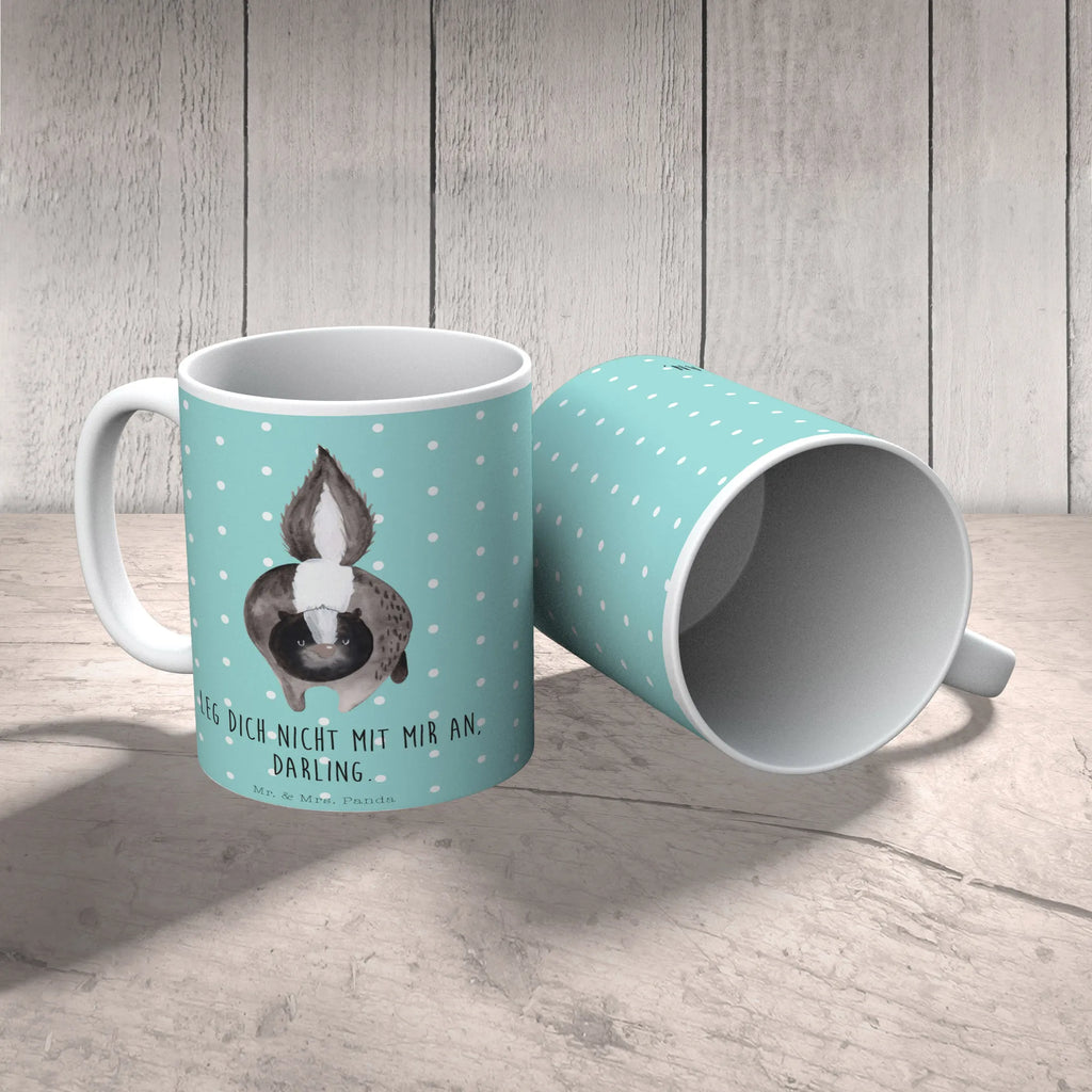 Mug skunk attack Tasse mit Spruch, Frühstücksbecher, Coffee Mug, haferl, Teebecher, Dekotasse, Pott, schöne tasse, Trinkbecher, milchkaffeetasse, Trinktasse, Frühstückstasse, Teetasse, Bedruckte Tasse, kaffeebecher bedruckt, tasse für kaffee, Motivtasse, Keramiktasse, statement tasse, Tasse, design tasse, Kakaotasse, Kaffeepott, kaffeetasse keramik, Mug, Kaffeetasse, Tasse mit Motiv, Bürobecher, Designtasse, Becher, Keramikbecher, kaffeebecher keramik, Henkeltasse, Henkelbecher, Kaffeebecher, Teepott, Bürotasse, Geschenktasse, Sprüchetasse, heißgetränkebecher, hochwertige tasse, tasse für büro, kaffeetasse bedruckt, Skunk, Stinktier, Wildtier, Stinker, Raubtier, wütend, Drohung, Stinki